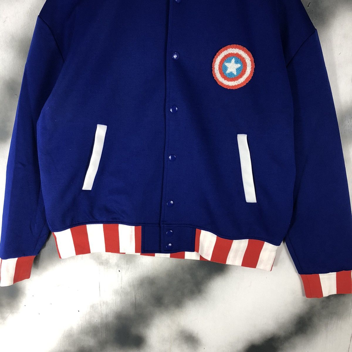 Marvel Comics Captain America Varsity All over Print Marvel Comic Size US L / EU 52-54 / 3 - 4 Thumbnail
