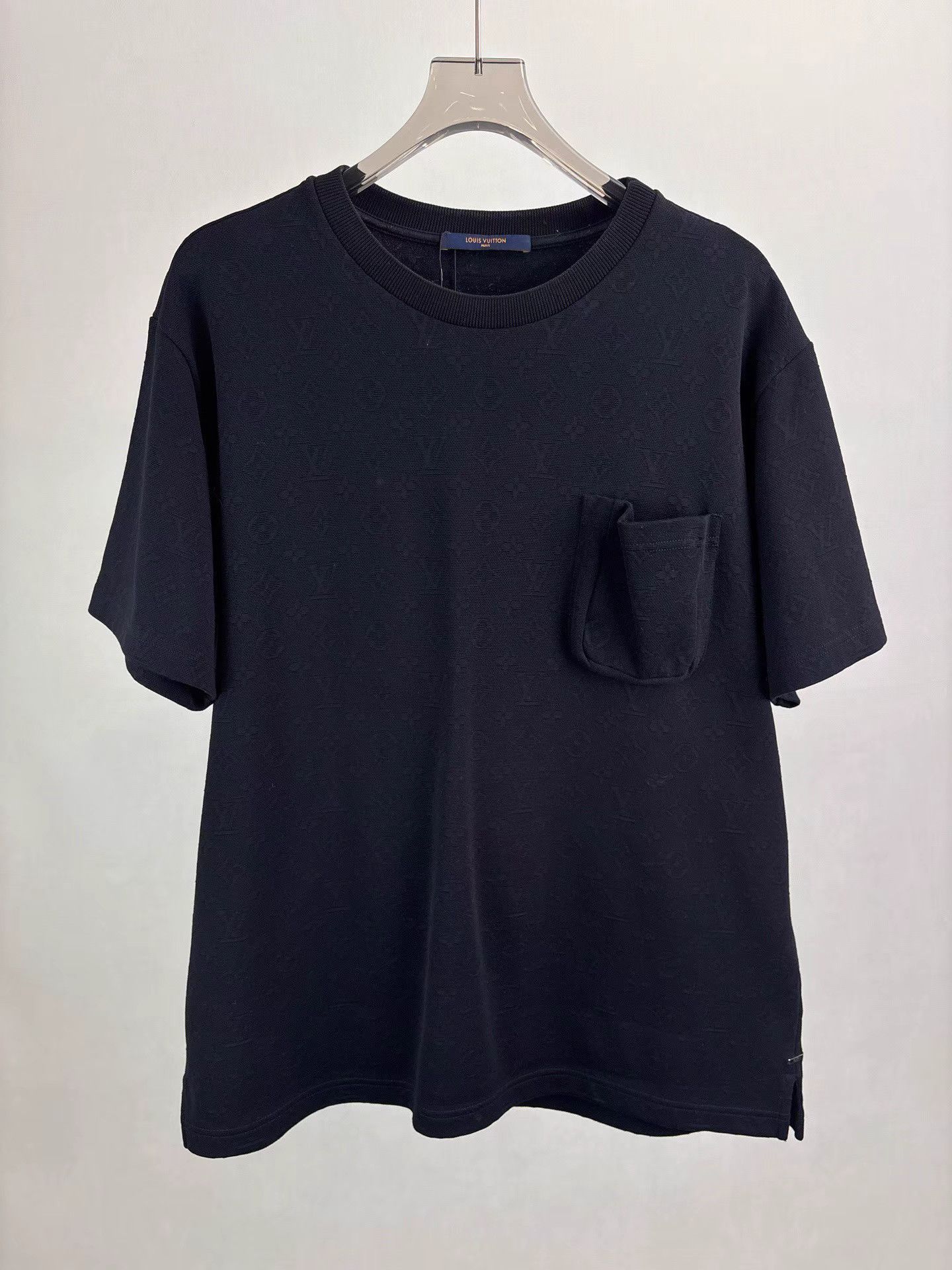 Louis Vuitton LOUIS VUITTON 3D Pocket Dark Pattern Full-Print Tee K1 Size US XL / EU 56 / 4 - 1 Thumbnail