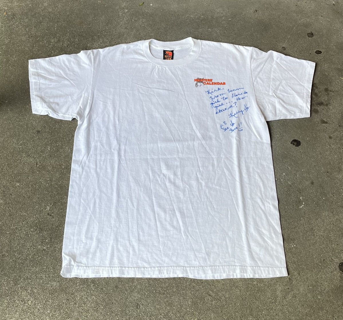 Vintage 1995 Native Sun Signed Hooters Calendars Model T Shirt Size US XL / EU 56 / 4 - 1 Thumbnail