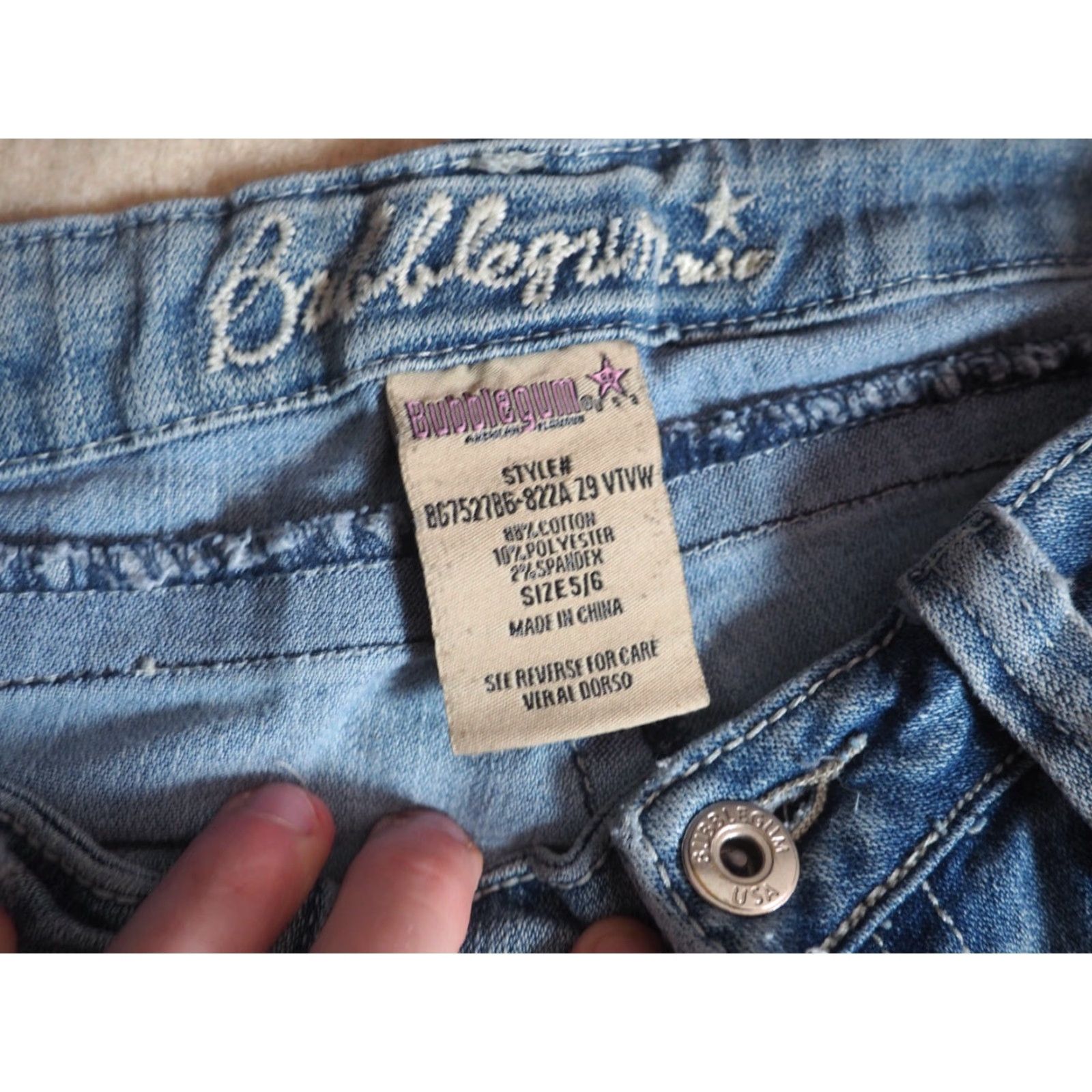Vintage VTG Bubblegum Jeans Low Rise 29x31 Denim Flare Patchwork Blue Womens Regular Front Pockets Logo Grunge 2000s Style Size 29" - 5 Thumbnail