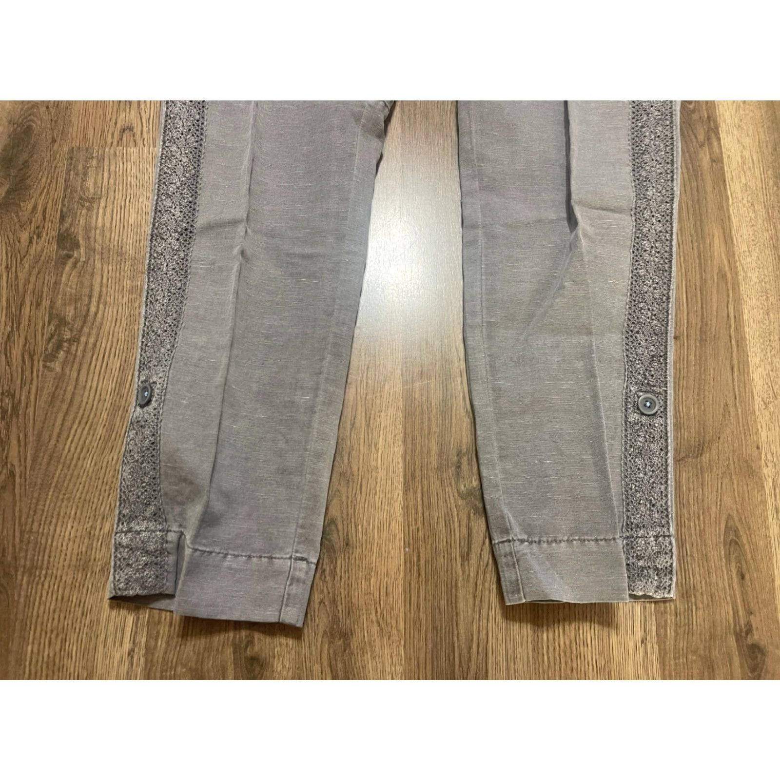 Vintage Sundance Jeans Women's Size 6 Gray Denim Embroidered Pleated Ankle Regular Inseam 30 in Size 28" / US 6 / IT 42 - 3 Thumbnail