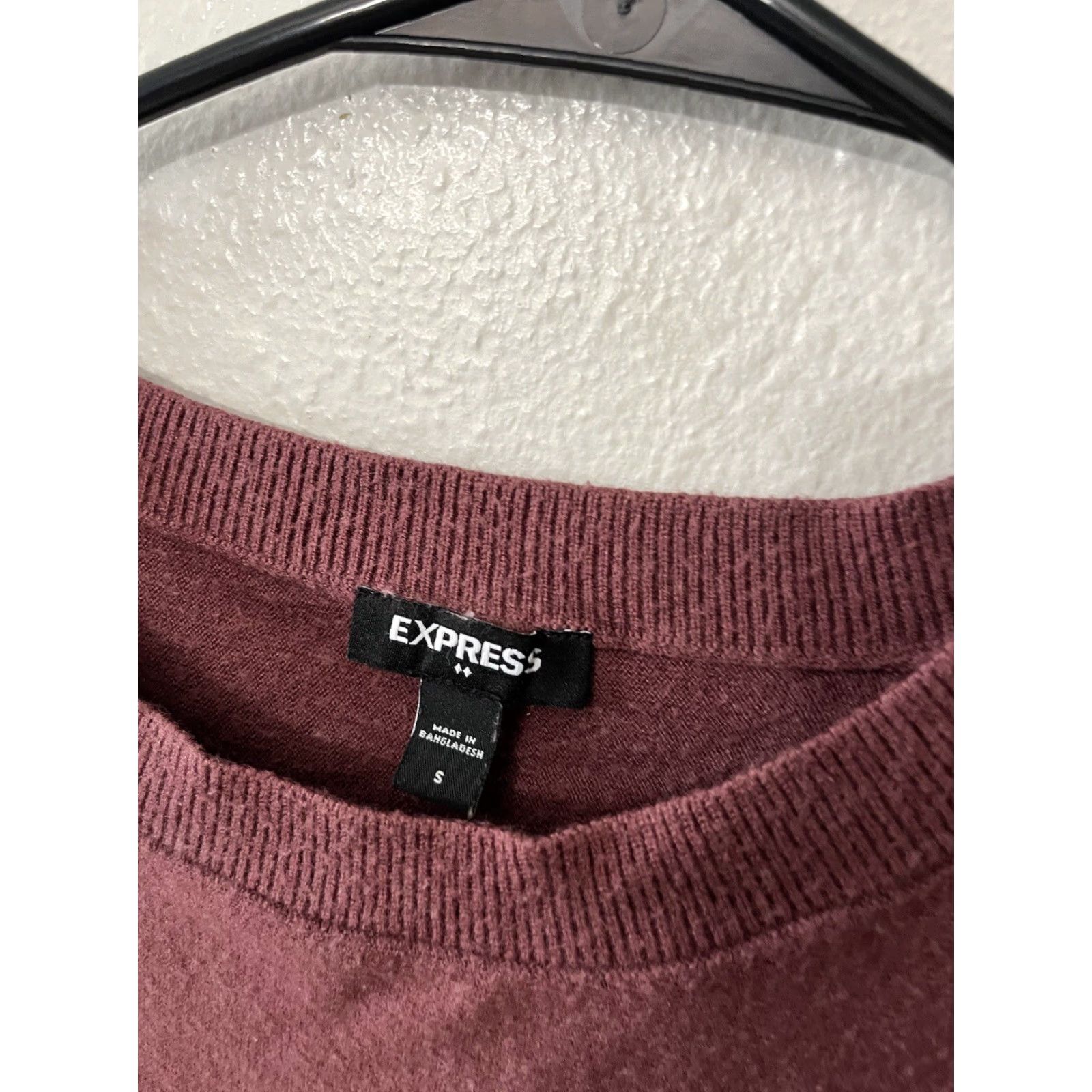 Express Express Burgundy Striped Long Sleeve Crew Neck Shirt Small 90s Mens Size US S / EU 44-46 / 1 - 2 Thumbnail