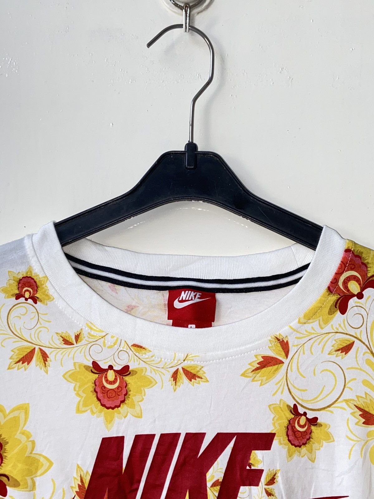 Nike NIKE Flower Patterned Crop Top T-Shirt Size US M / EU 48-50 / 2 - 15 Thumbnail