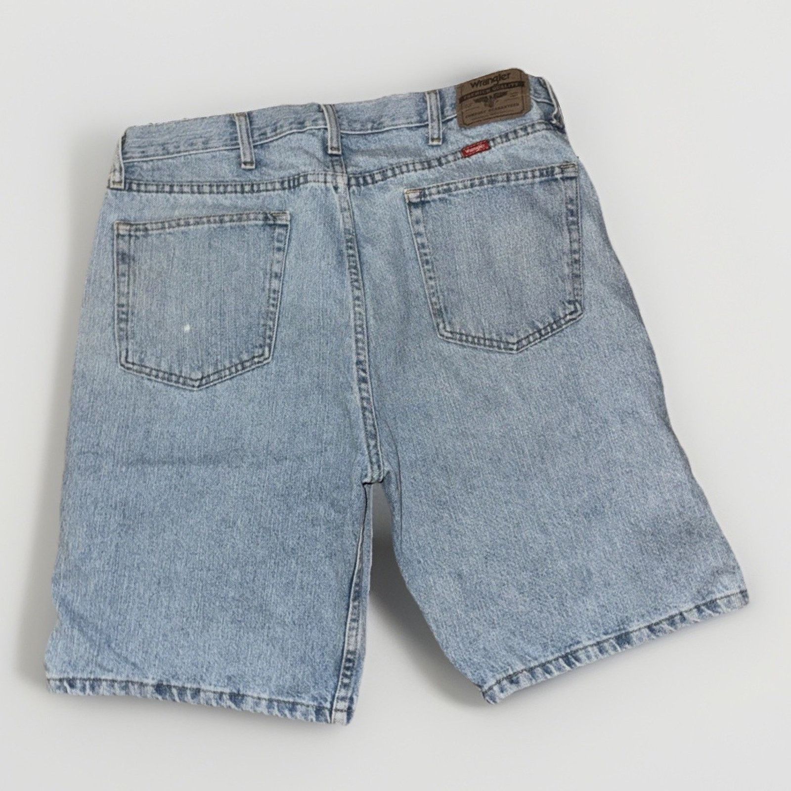 Vintage × Wrangler Wrangler Jean Shorts Men’s 36x12 Light Wash Size US 36 / EU 52 - 4 Thumbnail