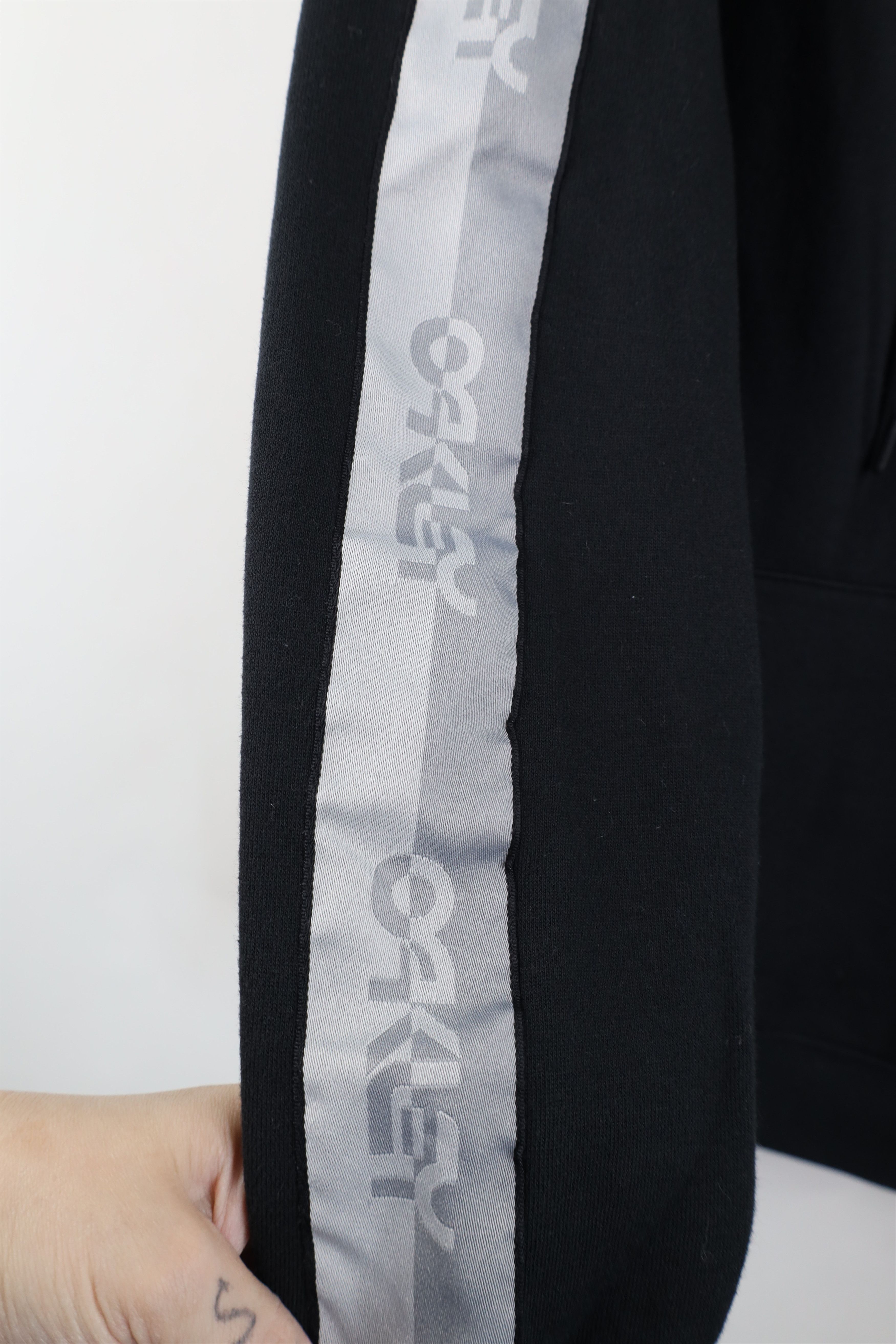 Oakley Y2K Oakley Spell Center Logo Taped Hoodie Sweatshirt Black Size US XS / EU 42 / 0 - 6 Thumbnail