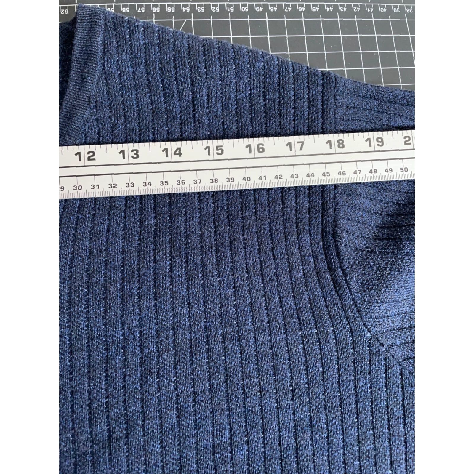 Nordstrom Nordstrom Merino Wool Blend V-Neck Sweater Men's Large Dark Blue Pullover Knit Casual 90s Style Mens Regular Cardigans Sweater Size US L / EU 52-54 / 3 - 7 Thumbnail