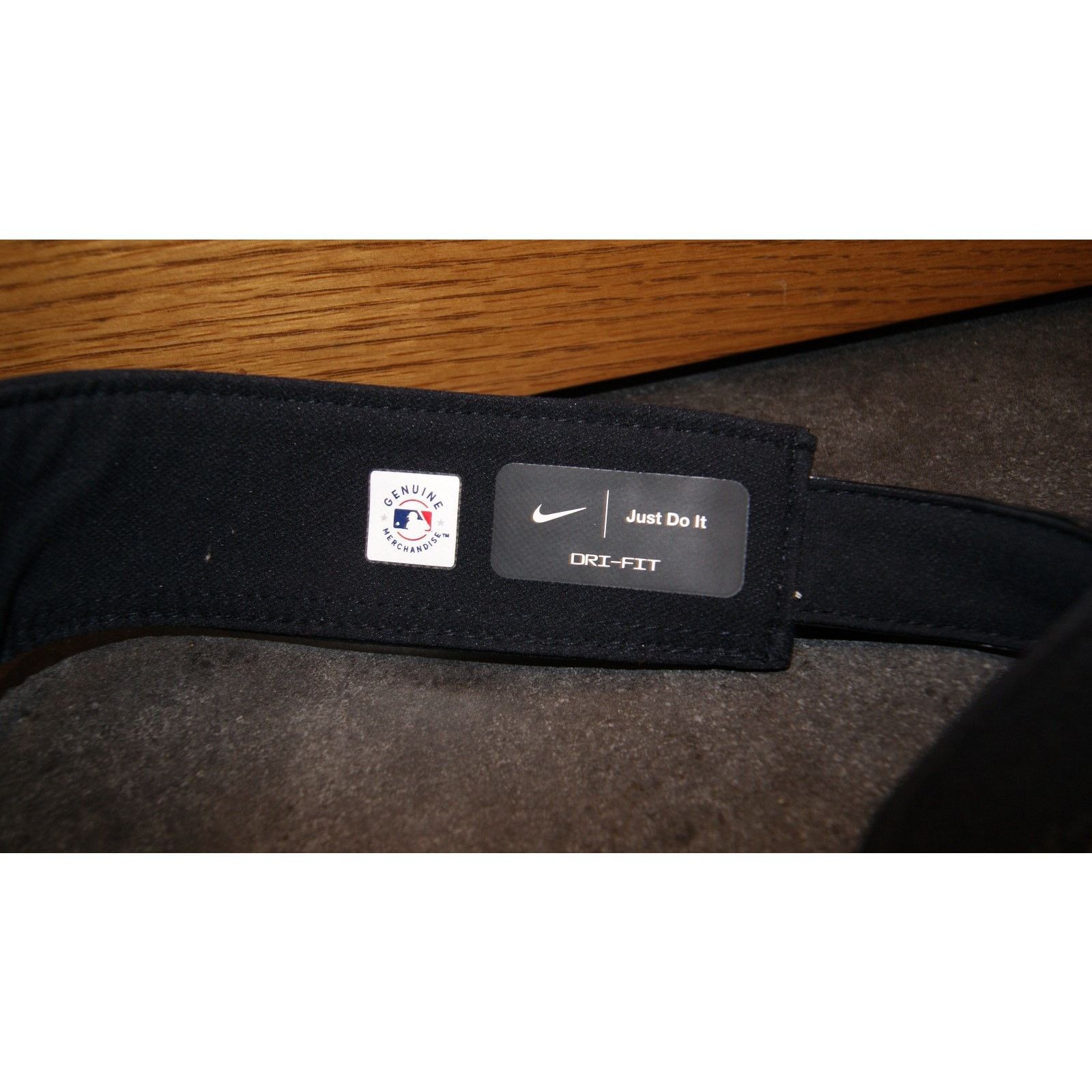 Nike St Louis Cardinals NIKE DRI-FIT Visor Hat Cap Swoosh Nice Size ONE SIZE - 3 Thumbnail