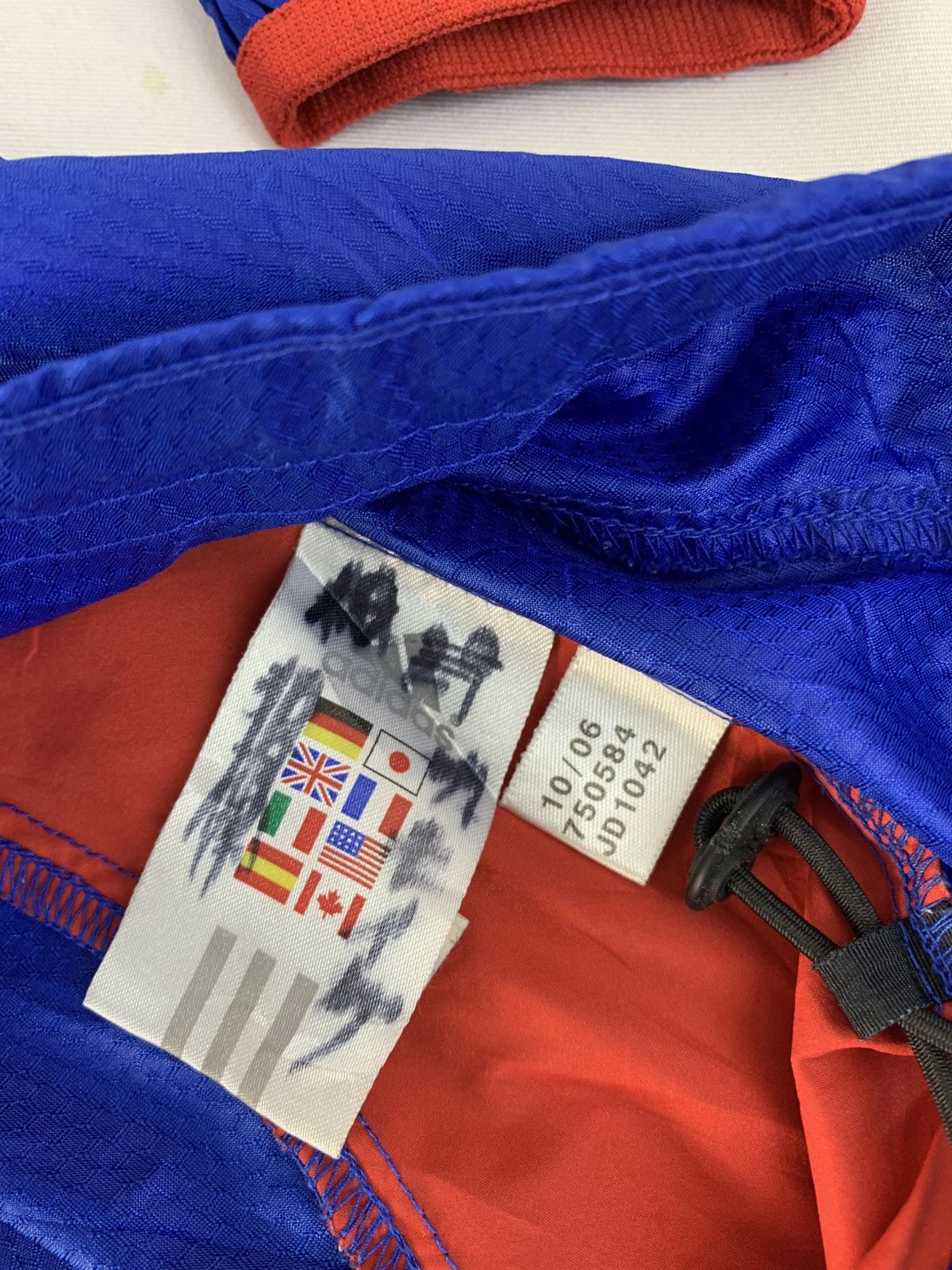Adidas Adidas FC Tokyo Japanese Football Training Windbreaker Size US L / EU 52-54 / 3 - 5 Thumbnail