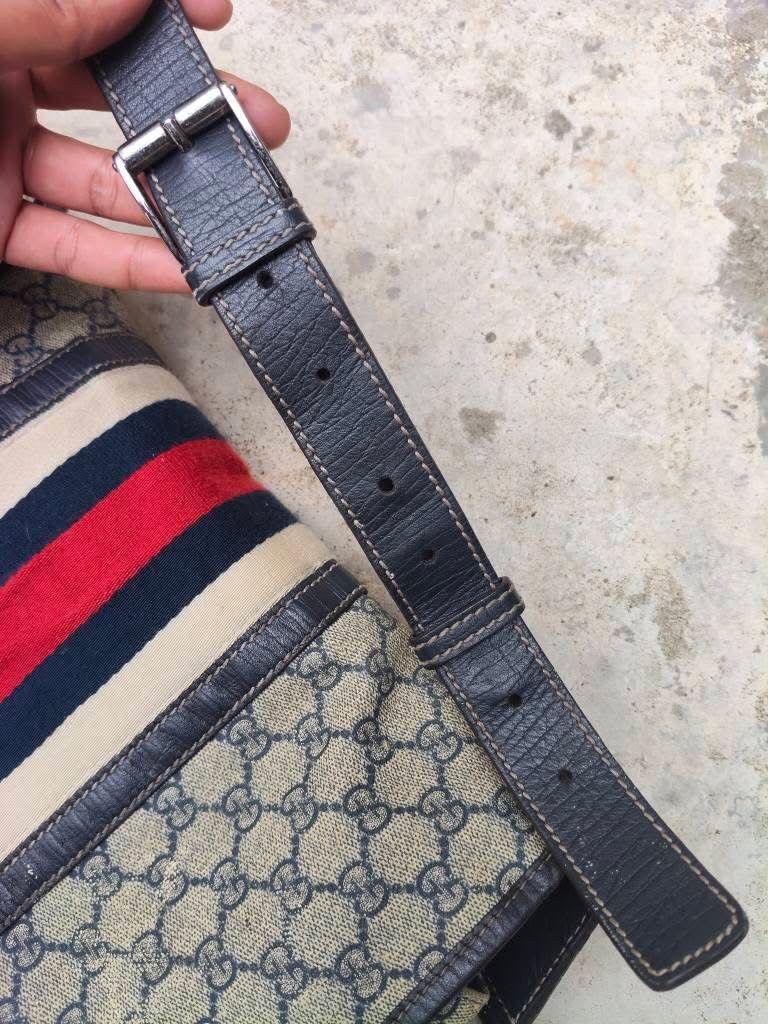 Gucci Authentic GUCCI Large Flap Messenger Bag Beige Navy Blue Size ONE SIZE - 14 Thumbnail