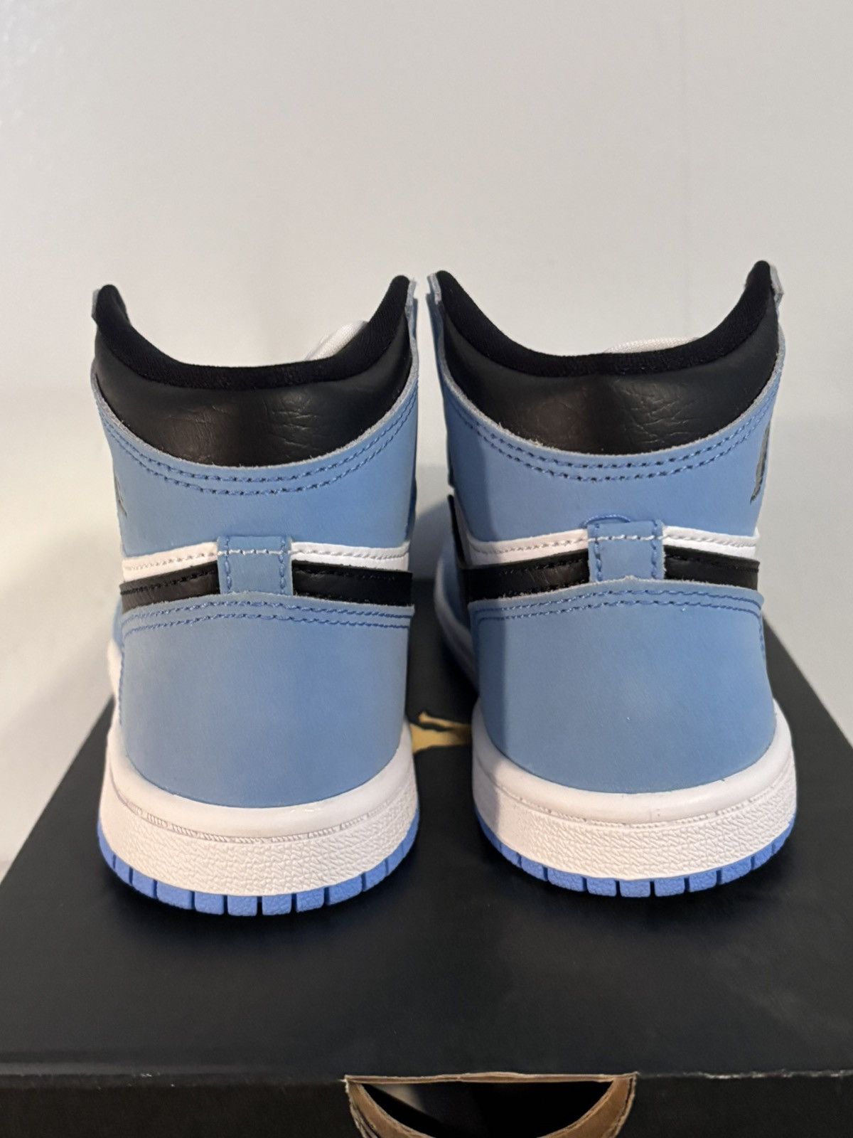 Jordan Brand × Nike Air Jordan 1 High University Blue Sz 10C Toddler AQ2665-134 Size US 10 / EU 43 - 6 Thumbnail