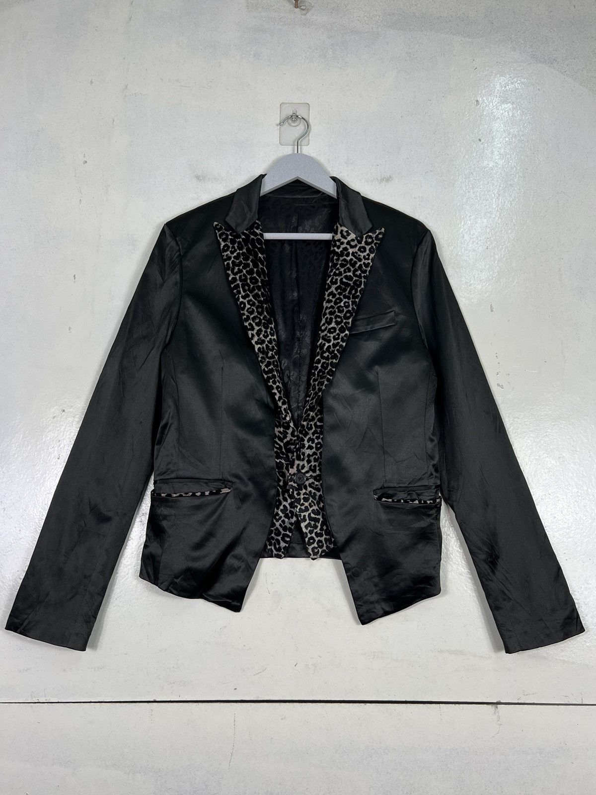 Japanese Brand 🔥 V MEN LEOPARD BLAZER JACKET Size US S / EU 44-46 / 1 - 1 Thumbnail