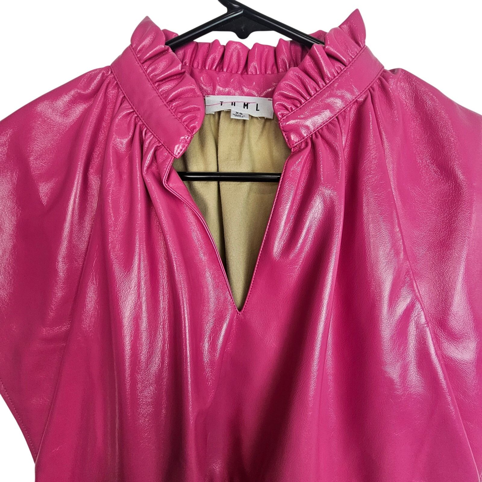 Anthropologie THML Anthropologie Womens Faux Leather Shiny Peplum Top XS Size XS / US 0-2 / IT 36-38 - 2 Thumbnail