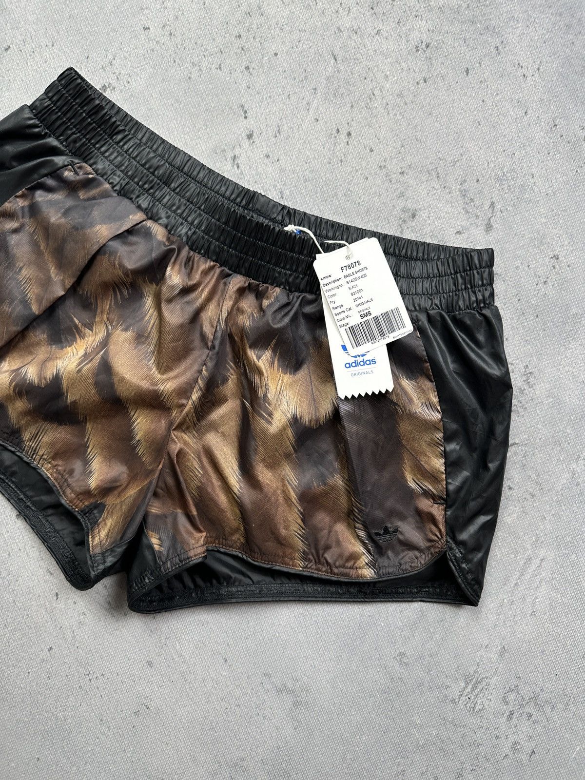 Adidas Adidas Originals Eagle Print Sample Tee & Shorts Set Rare Size 28" / US 6 / IT 42 - 7 Thumbnail