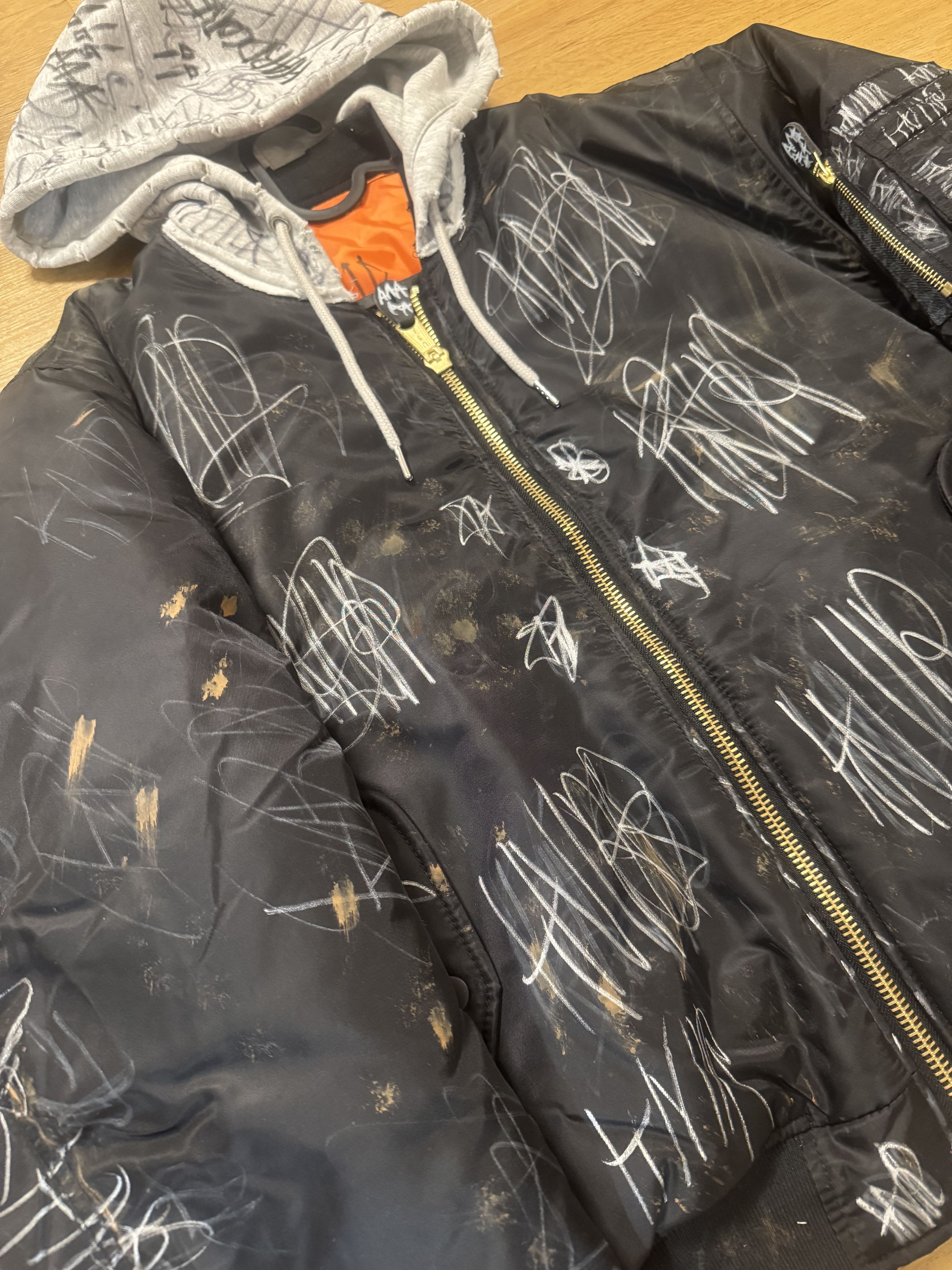 Other Knall3r custom graffiti bomber Size US L / EU 52-54 / 3 - 5 Thumbnail