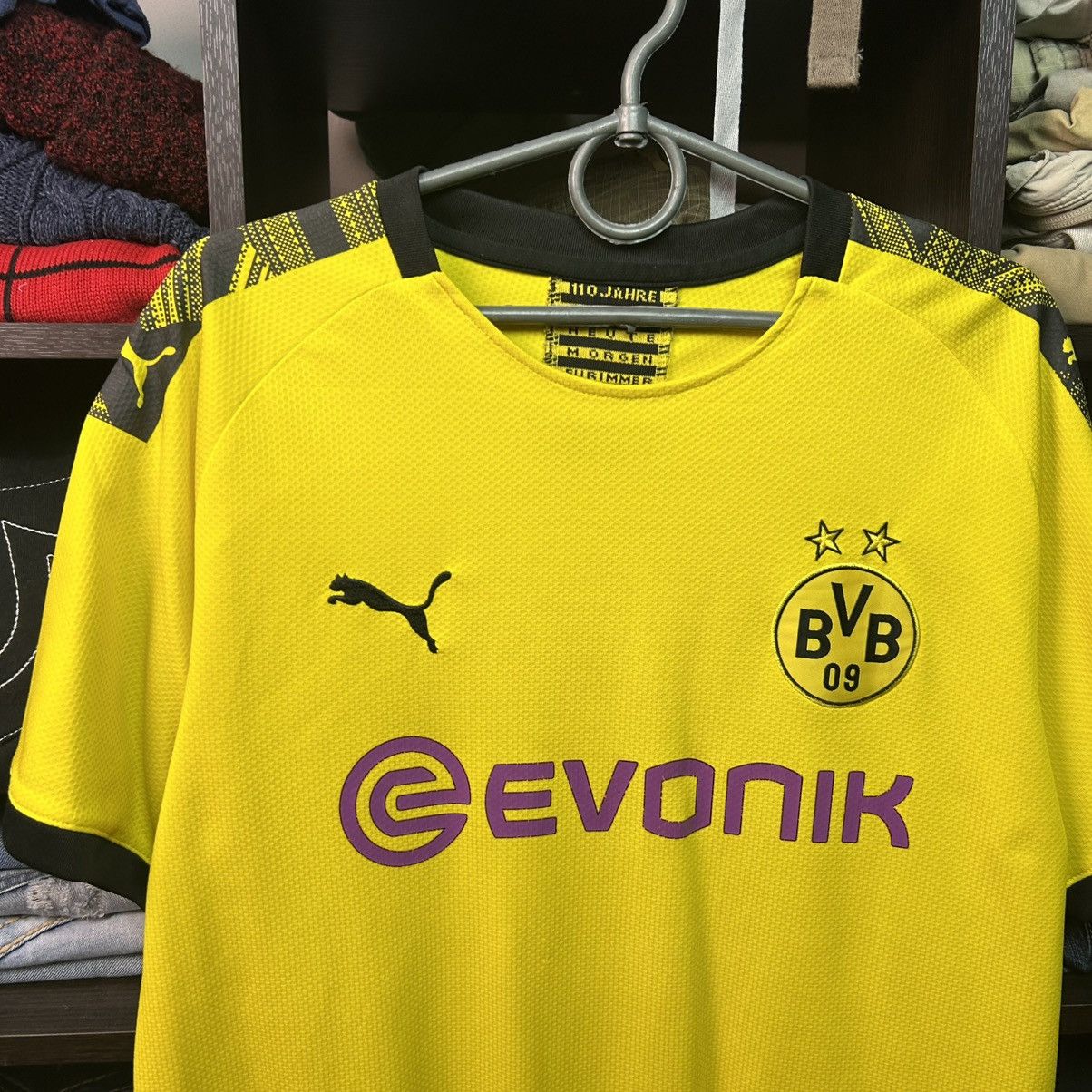 Puma Mens Puma Borussia Dortmund Home 2017 Soccer jersey size L Size US L / EU 52-54 / 3 - 2 Thumbnail
