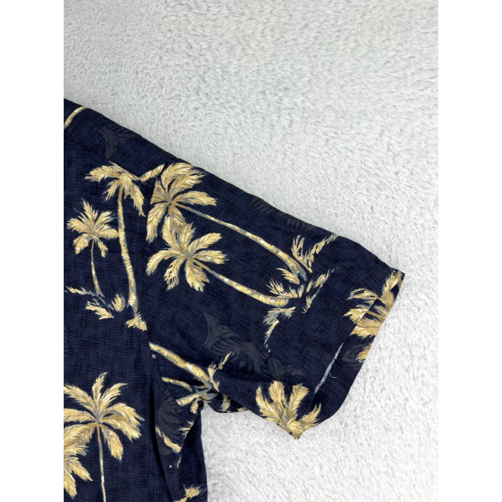 Quiksilver Quiksilver Shirt Mens XL Blue Palm Print Floral Hawaiian Button-Up Size US XL / EU 56 / 4 - 5 Thumbnail