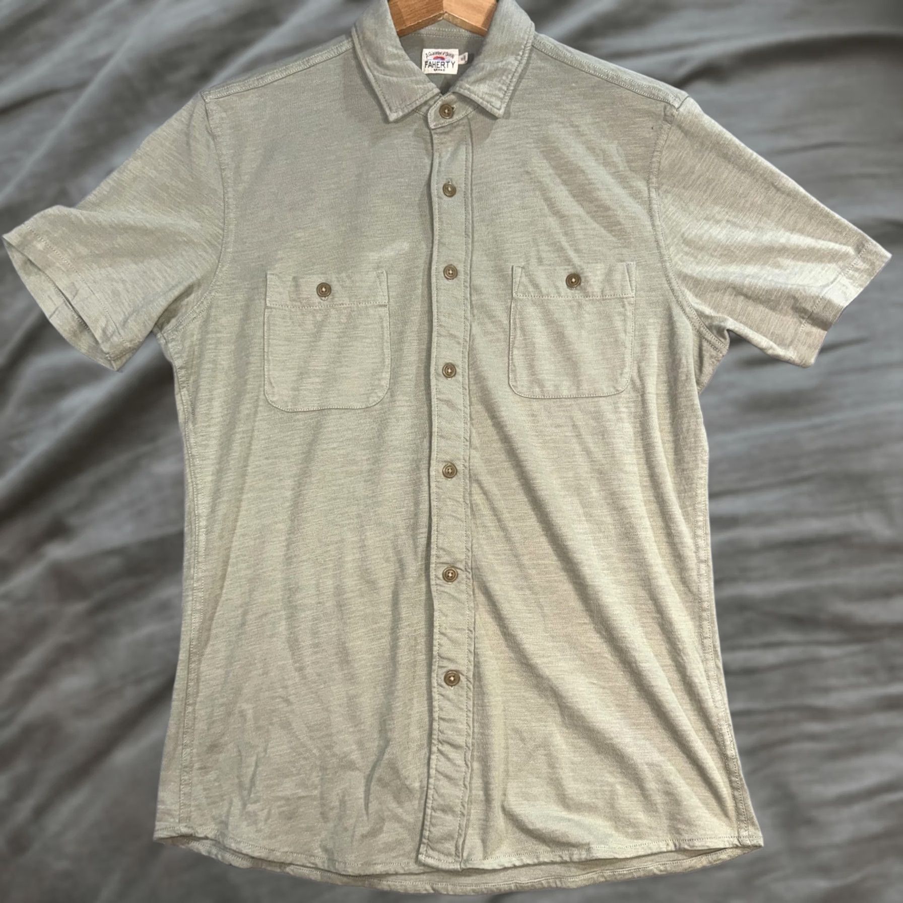 Faherty Faherty Shirt Mens Medium Green Short Sleeve Button-Up Casual Jersey Knit with Pockets Size US M / EU 48-50 / 2 - 1 Thumbnail