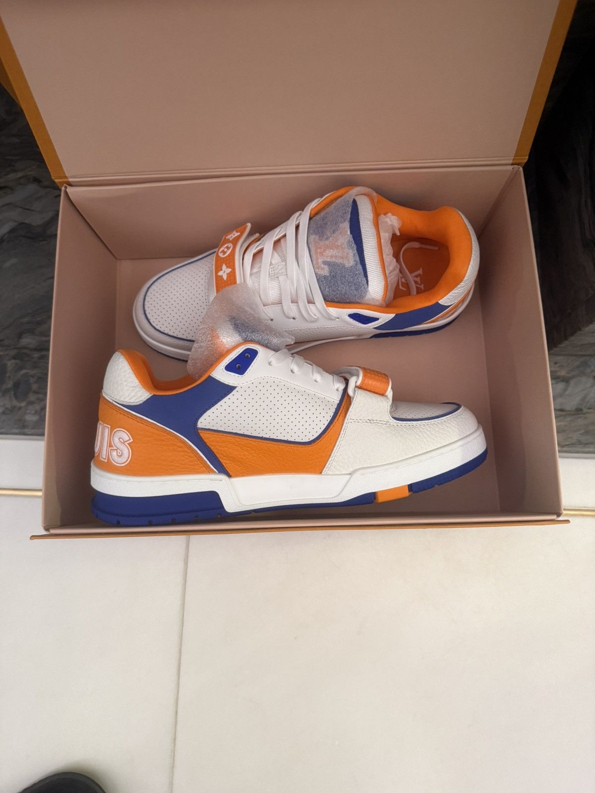 Louis Vuitton Louis Vuitton Trainer Sneaker Size US 9 / EU 42 - 2 Thumbnail