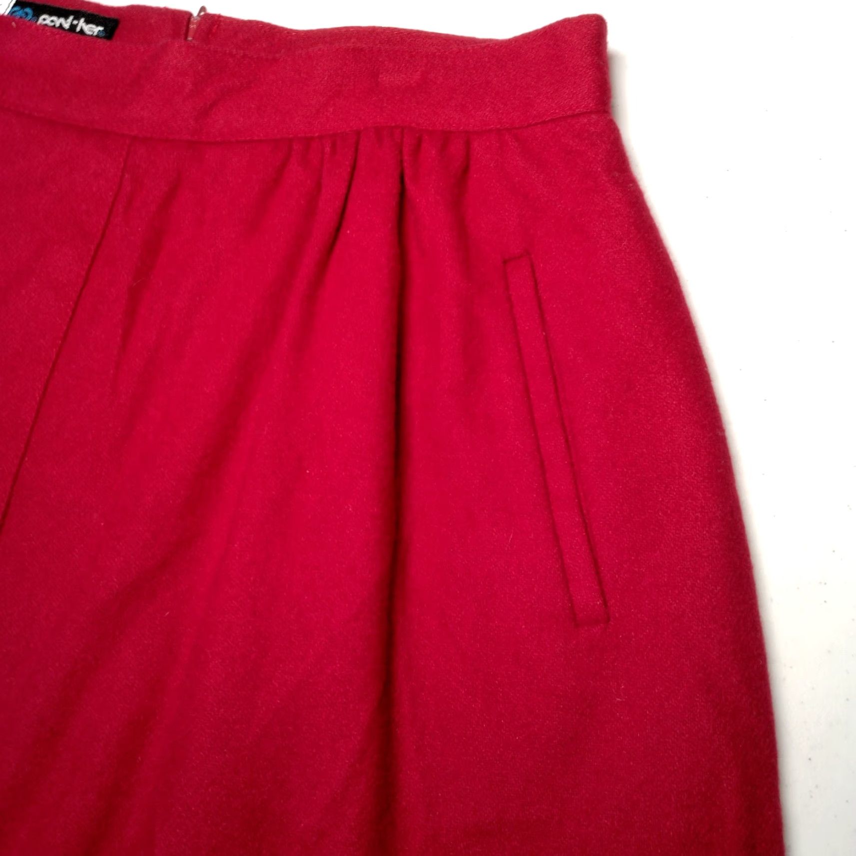 Vintage VINTAGE Pant-her Wool Pencil Skirt Women 26" Waist Red Midi Lined Office Wear Business Classic Size 26" / US 2 / IT 38 - 8 Thumbnail