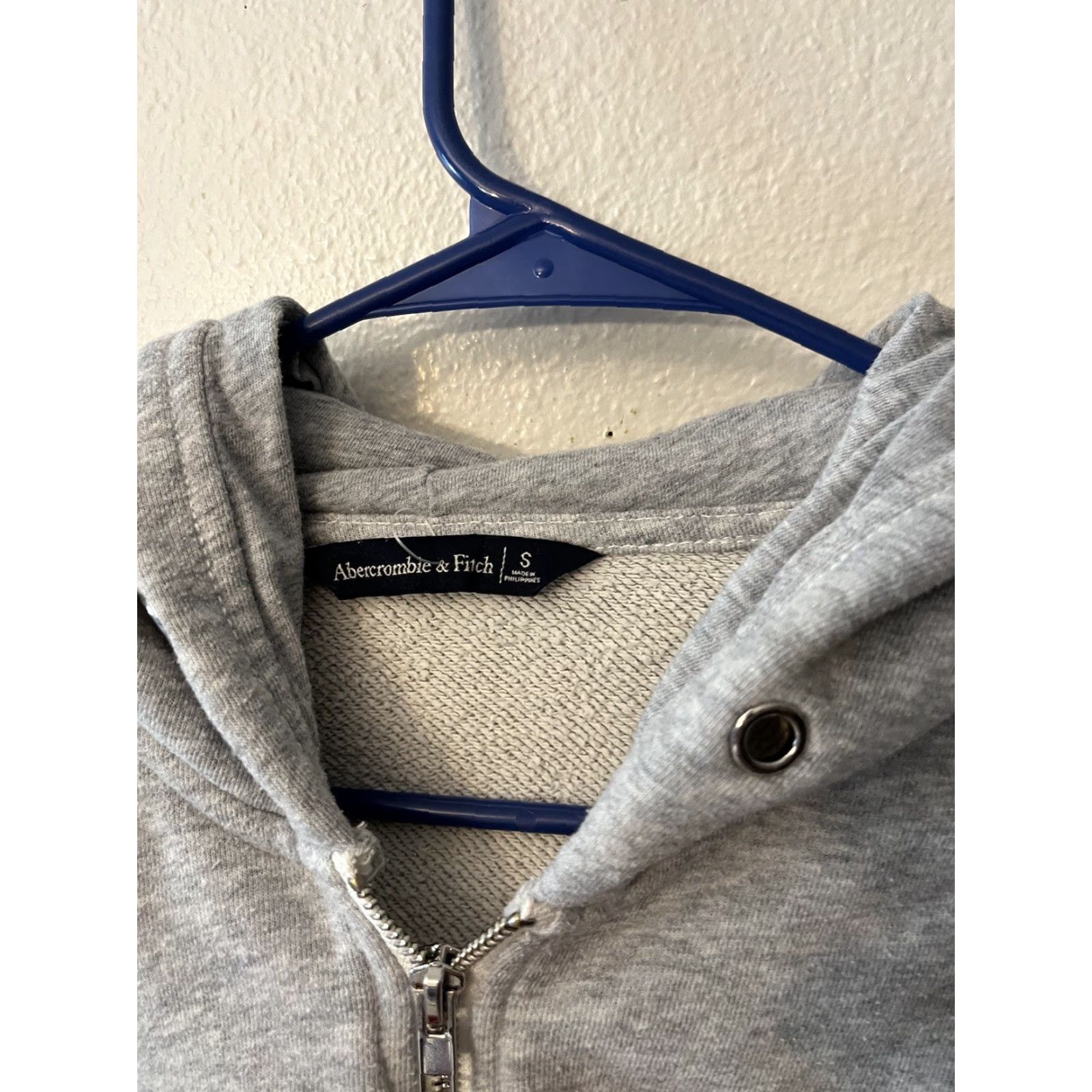 Abercrombie & Fitch Abercrombie & Fitch Pullover Women's Small Gray 1/4 Zip Hooded Sweater No Drawstring Vintage Style Shirt Womens Size S / US 4 / IT 40 - 2 Thumbnail