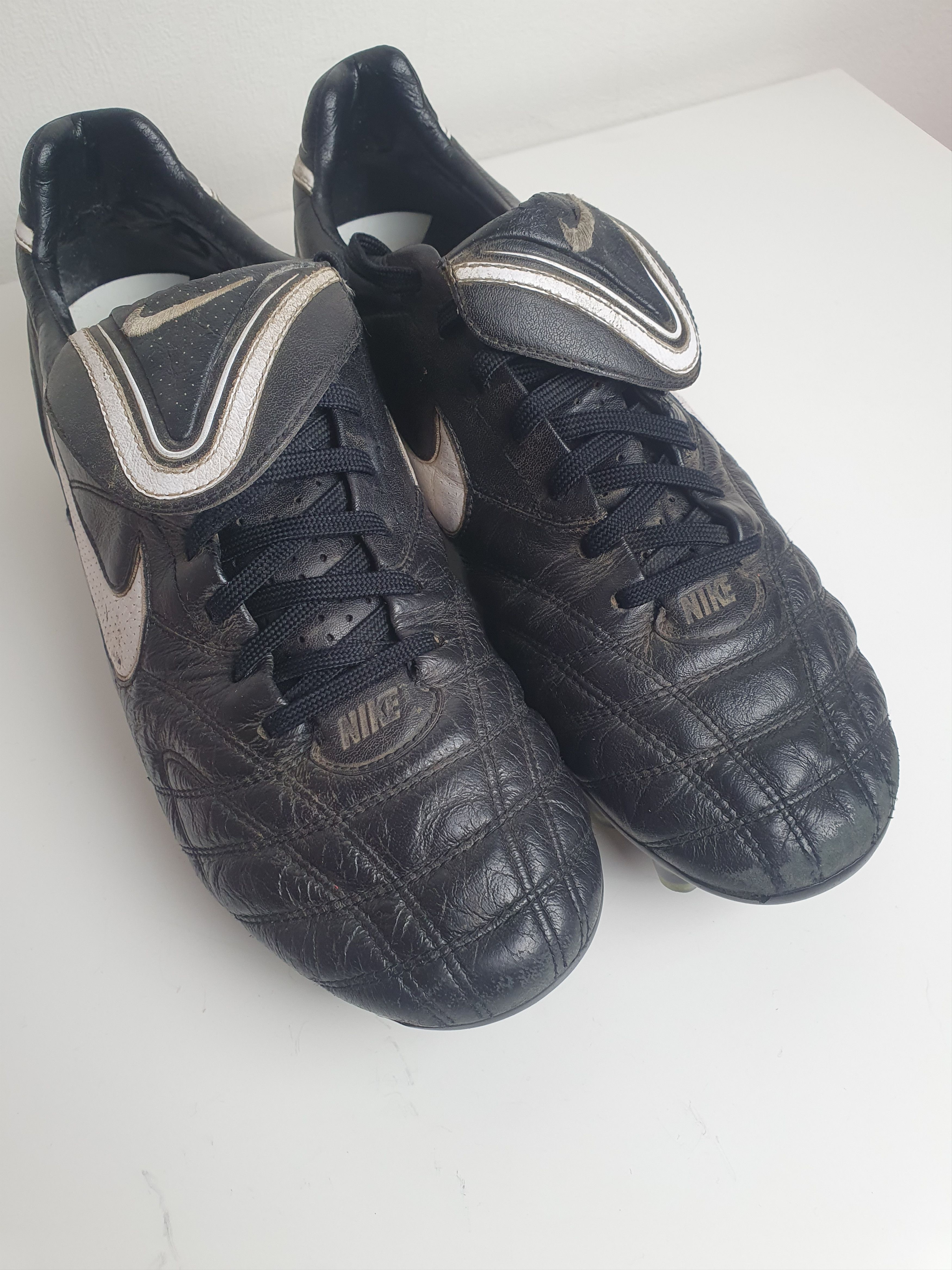 Nike Vintage Cleats mens Nike Tiempo Legend III Football Rare Size US 11 / EU 44 - 7 Thumbnail