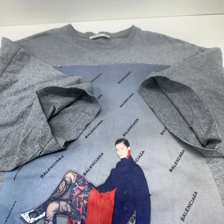 Balenciaga Balenciaga Balenciaga Gray Graphic Short Sleeve TShirt -25 Size US M / EU 48-50 / 2 - 9 Thumbnail