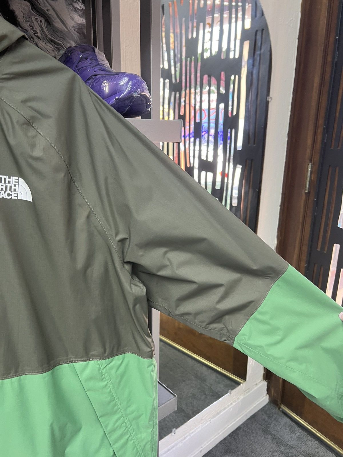 The North Face The North Face Green Jacket Size US XL / EU 56 / 4 - 4 Thumbnail