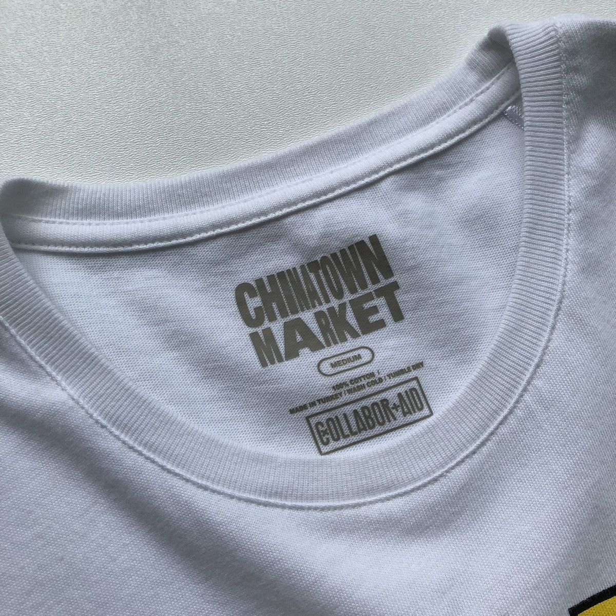 Other Chinatown Market Guardians Bear Printed T-Shirt White Size US M / EU 48-50 / 2 - 6 Thumbnail