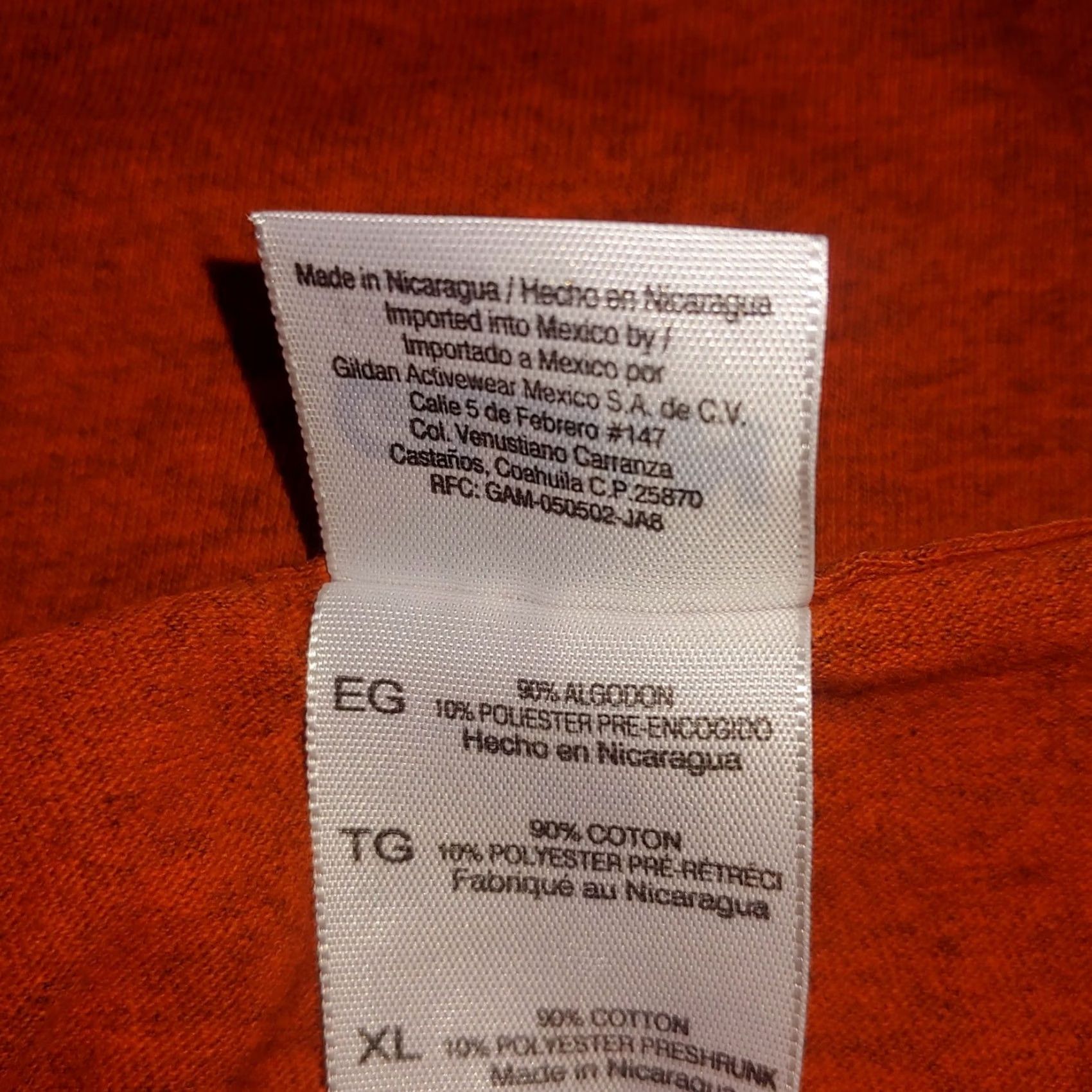 Gildan Vail Colorado Shirt XL Orange Purple Mountain Resort Ski Town Short Sleeve Men T-Shirt Size US XL / EU 56 / 4 - 7 Thumbnail