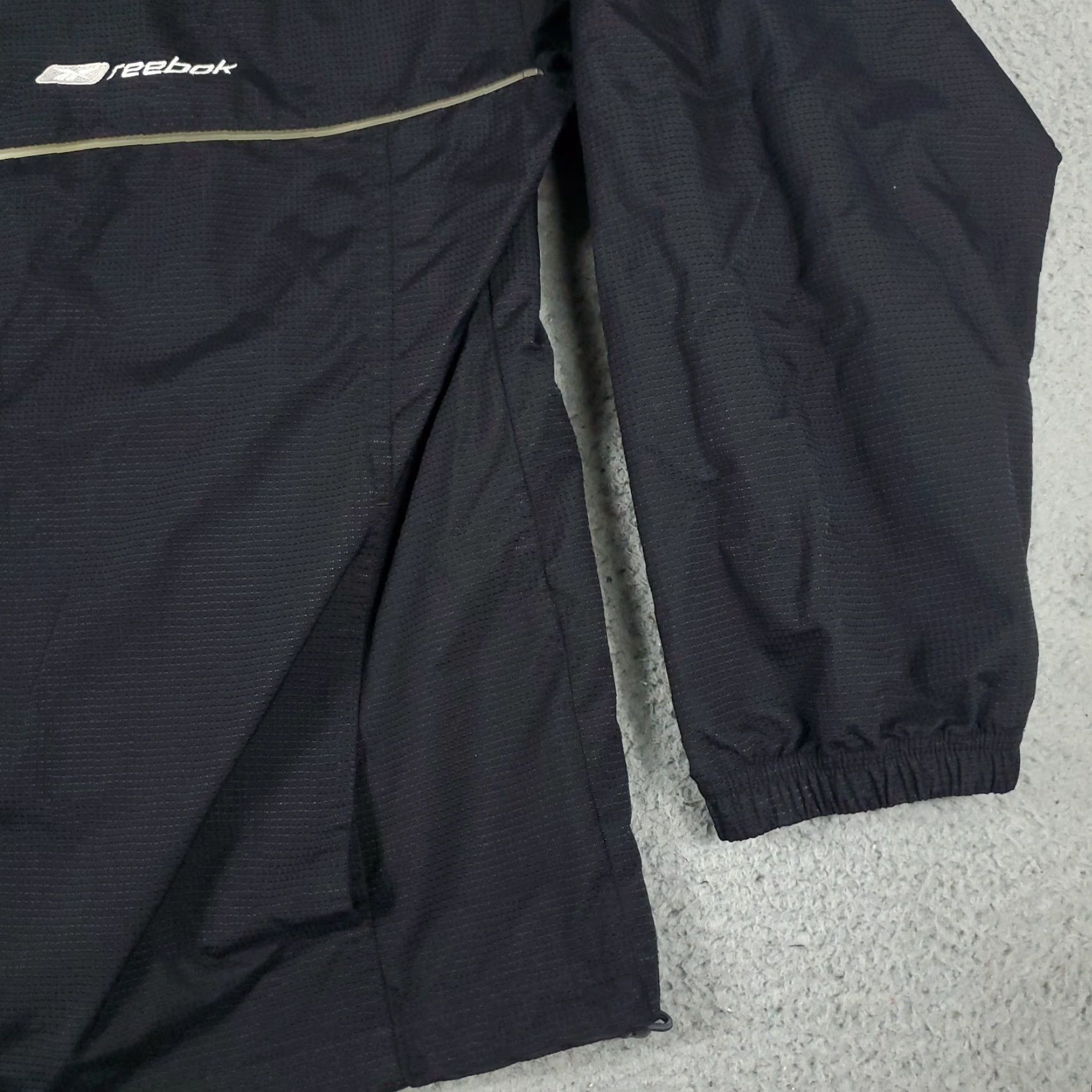 Reebok Vintage Reebok Jacket Mens Large Black Full Zip Up Winter Windbreaker Sports Size US L / EU 52-54 / 3 - 5 Thumbnail