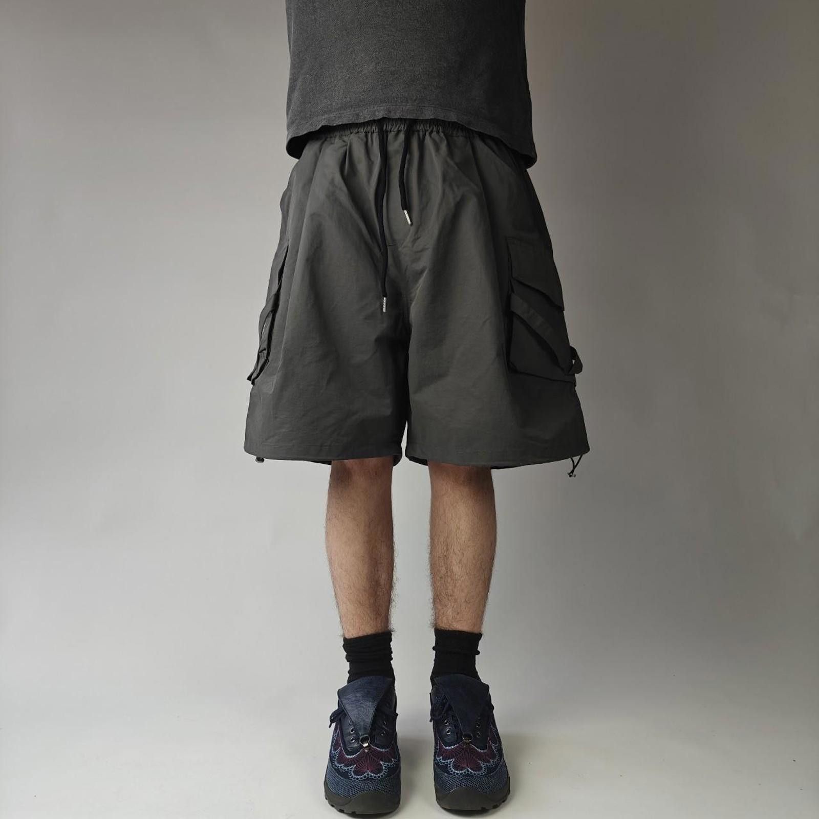 Other Grey Articulated Wide Leg Cargo Shorts Size US 32 / EU 48 - 1 Thumbnail