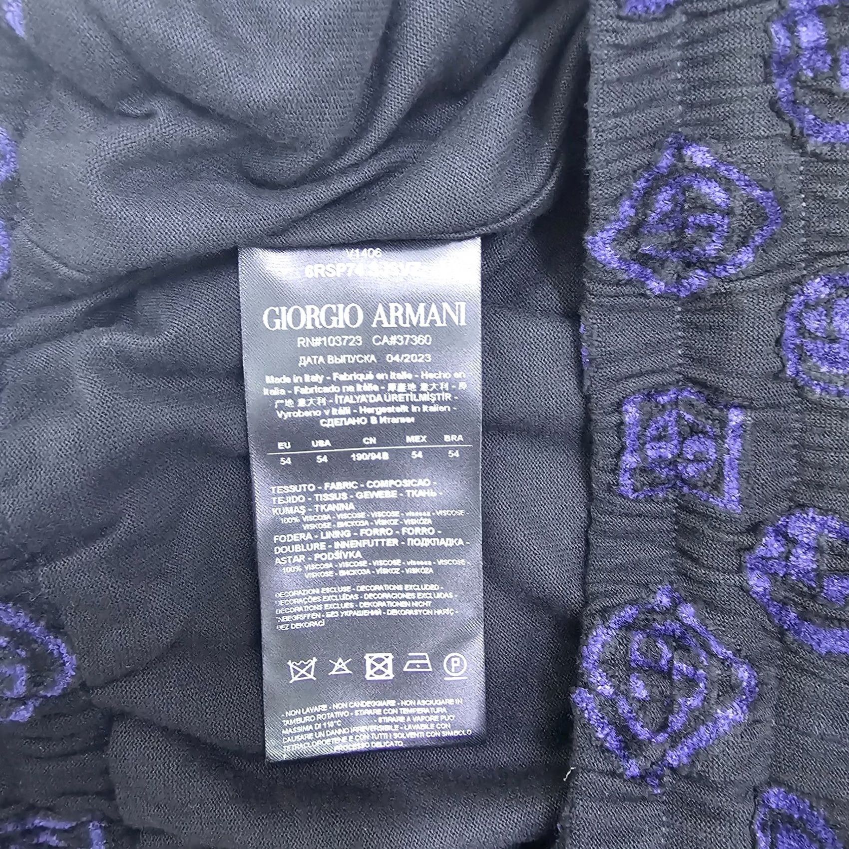 Giorgio Armani Giorgio Armani Cotton Bermuda Logo Shorts Black 54 BNWT Men Bermuda Logo Shorts 54 Black Giorgio Armani Size US 38 / EU 54 - 7 Thumbnail