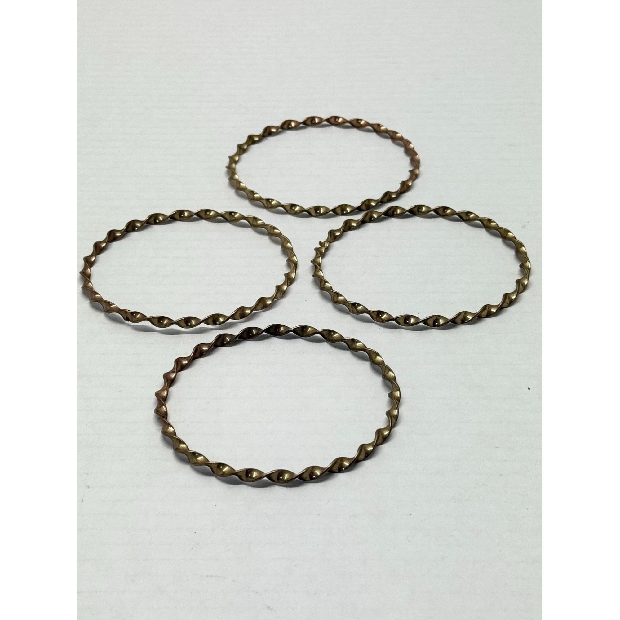 Vintage Vintage set of four bangle bracelets Size ONE SIZE - 3 Thumbnail