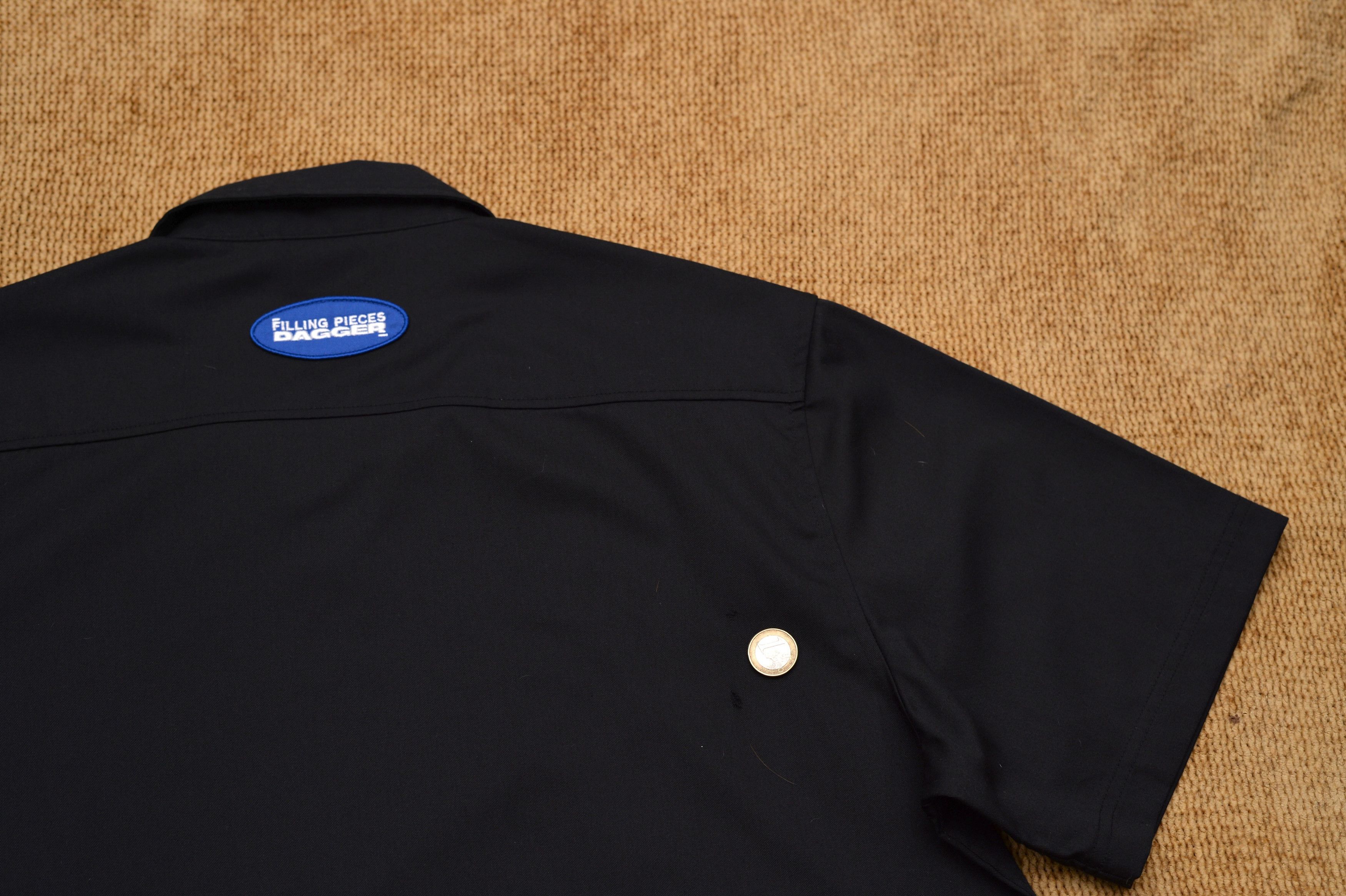 Filling Pieces, dagger, shirt size M