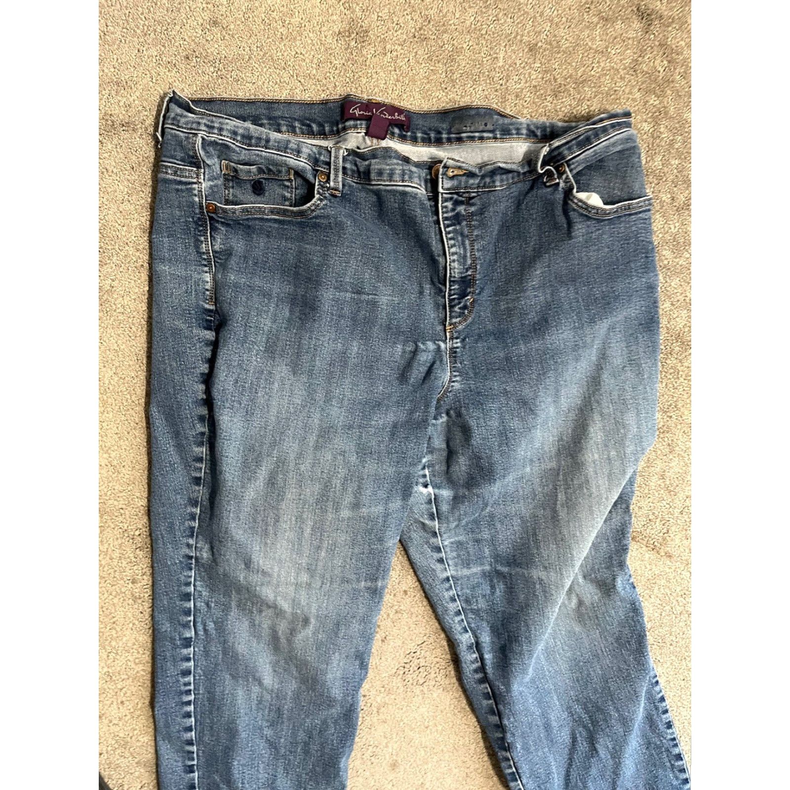 Gloria Vanderbilt Gloria Vanderbilt Amanda Jeans Women’s Blue Denim Medium Wash Straight Leg 20W Size 42" / US 20 - 2 Thumbnail