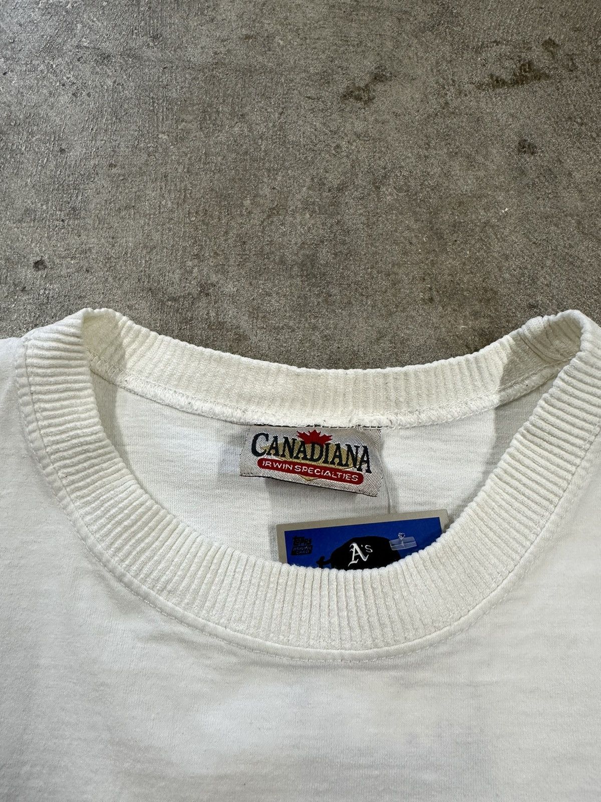 Vintage Vintage 90s Genuine Antique Person Funny T-Shirt Size US XL / EU 56 / 4 - 7 Thumbnail