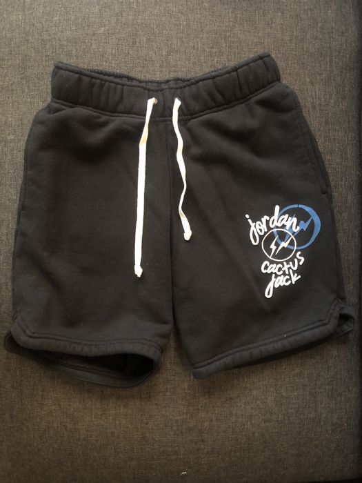 fragment travis scott shorts