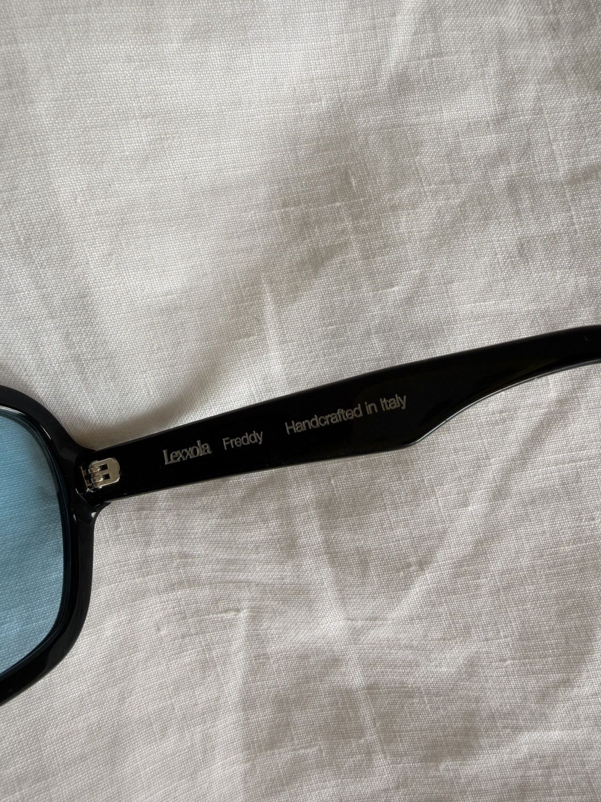 Lexxola Freddy Sunglasses in Black, Women's — image 5 of 6