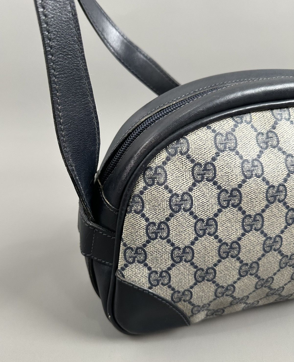 Gucci Gucci - Vintage GG Monogram Supreme Pattern - Coated - Navy Size ONE SIZE - 9 Thumbnail