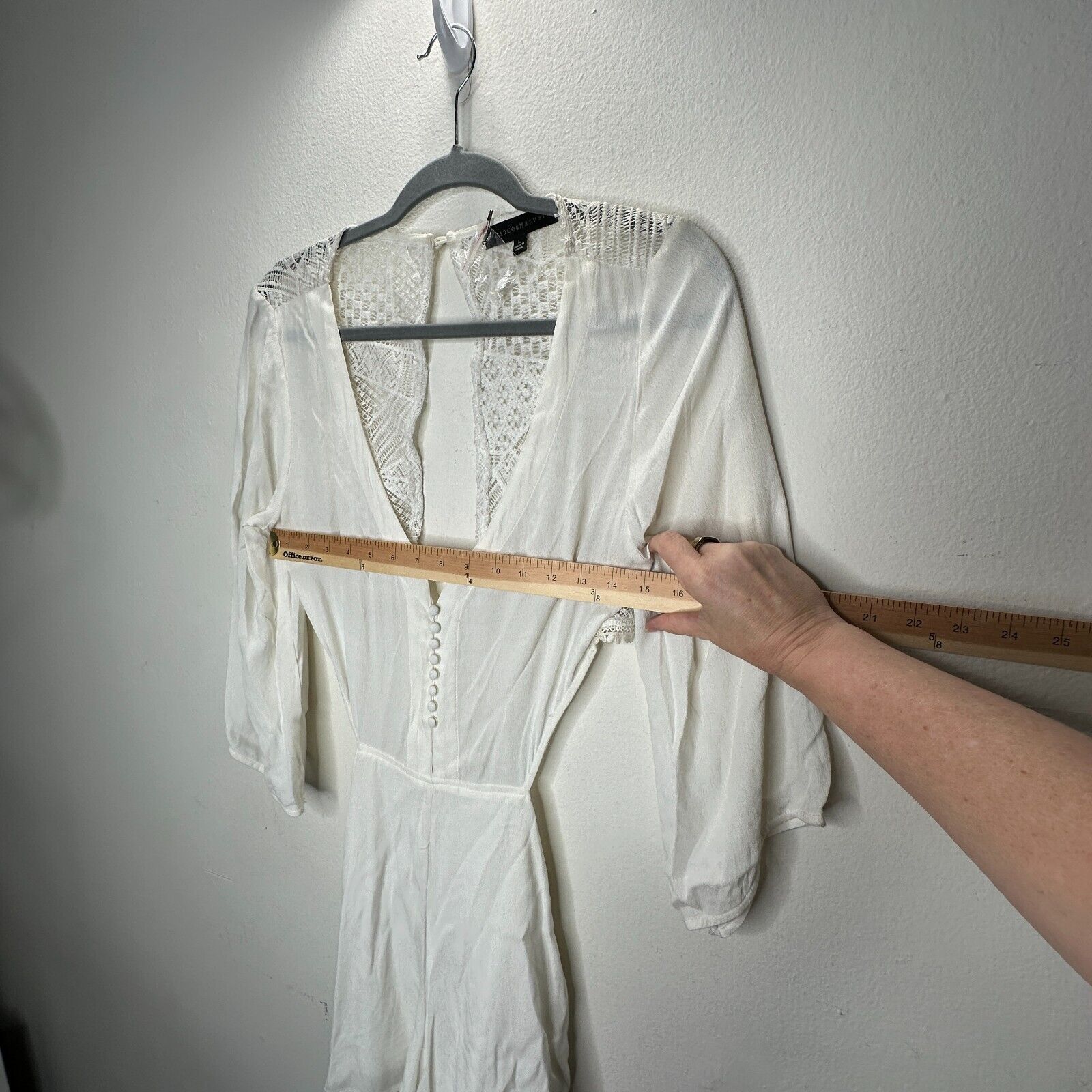 Other Dance & Marvel Ivory Front Deep V Button Open Back Romper L Size 36" / US 14 / IT 50 - 13 Thumbnail