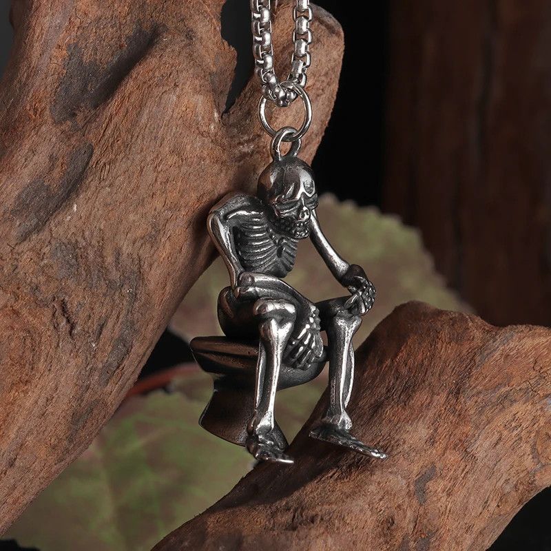 Jewelry × Vintage Vintage Gothic Skull Toilet Necklace Size ONE SIZE - 4 Thumbnail