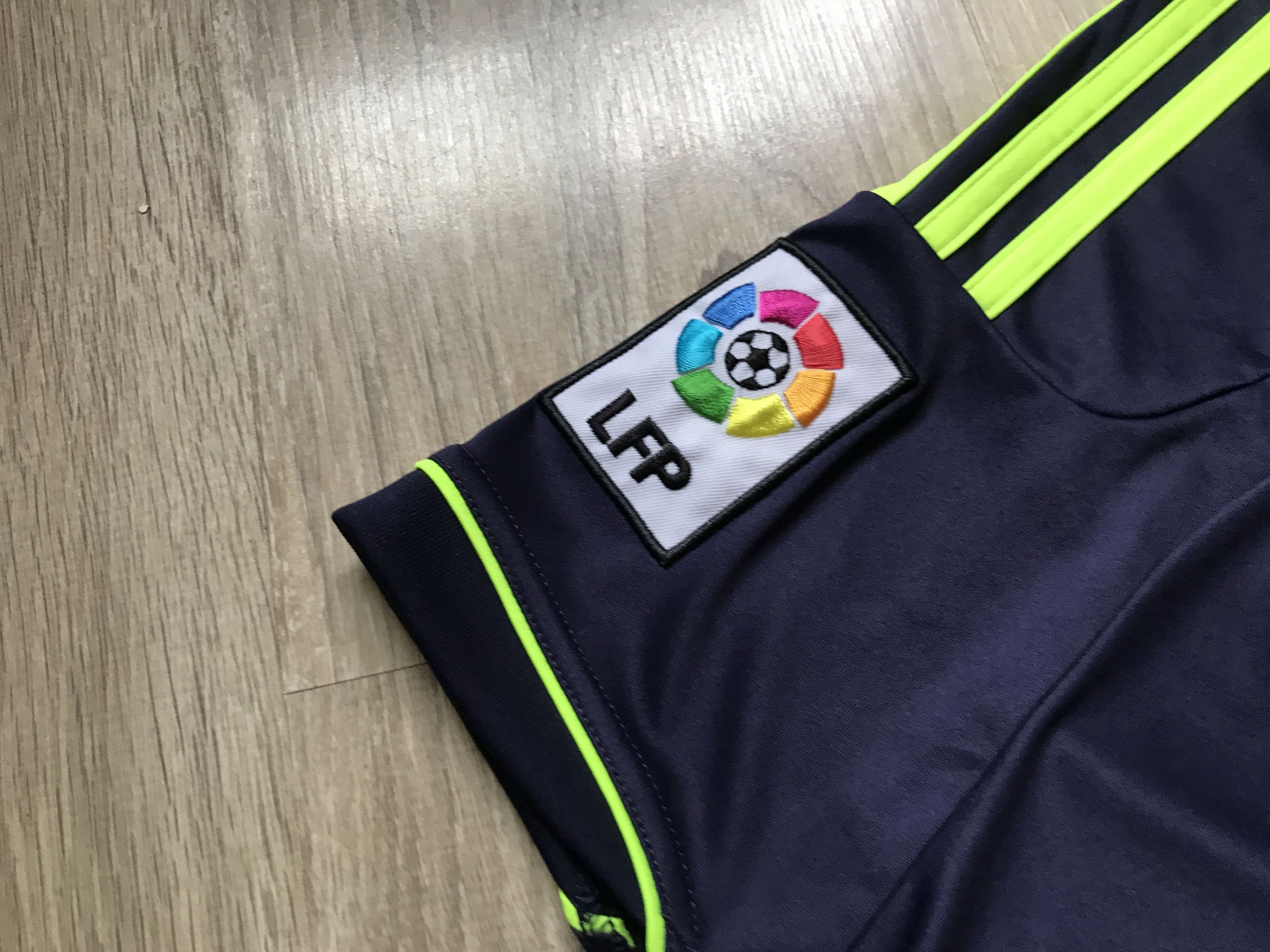 Adidas Adidas Real Madrid Away Football Shirt 2012-2013 Size US XXL / EU 58 / 5 - 6 Thumbnail