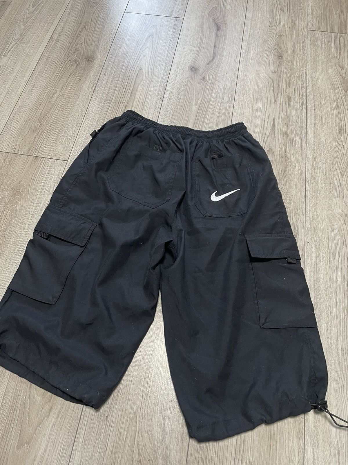 Nike Vintage Nike Premier Y2K Nylon Cargo Shorts Black Size M Size US 32 / EU 48 - 4 Thumbnail
