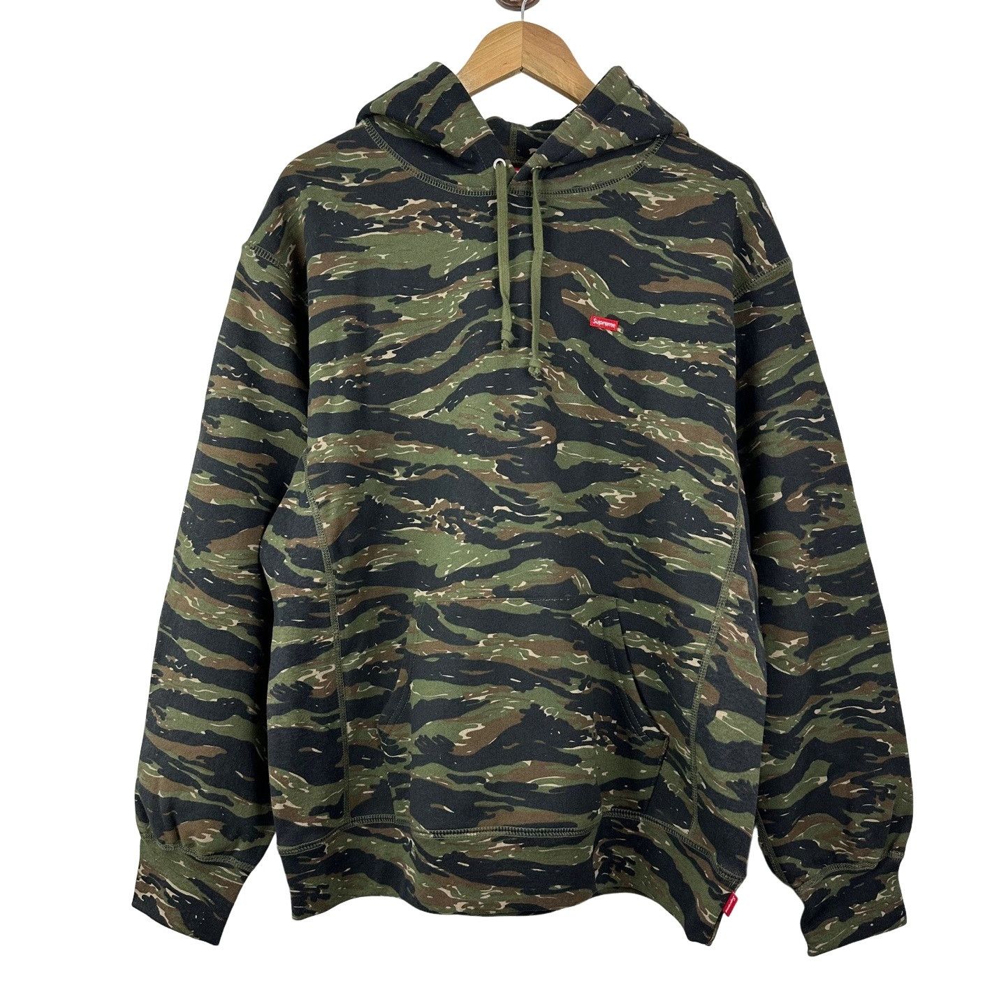 Supreme Supreme Tiger Camo Hooded Sweatshirt Size M Size US M / EU 48-50 / 2 - 1 Thumbnail