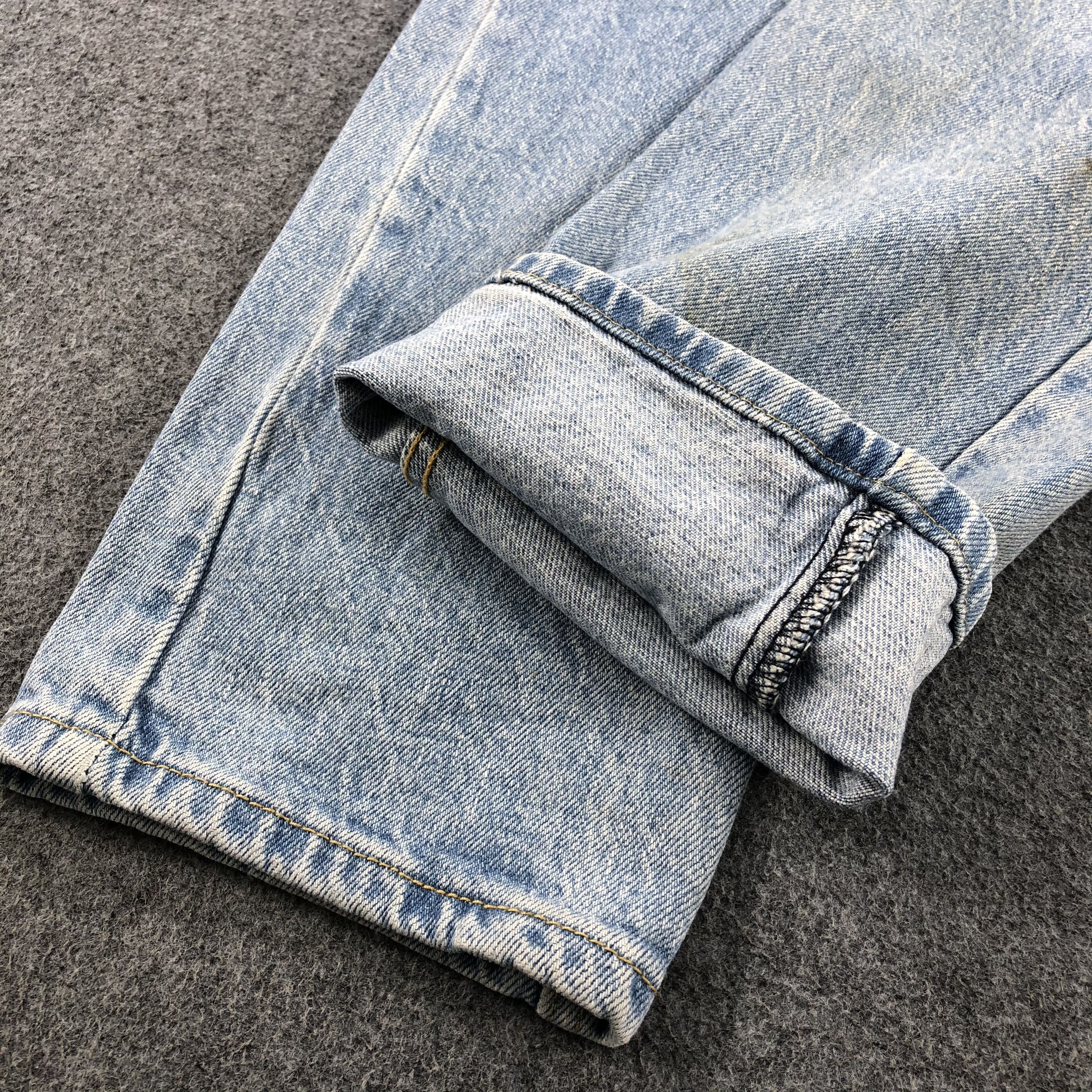 Levi's × Vintage Vintage Light Wash Levis 512 Jeans-JM1830 Size US 37 - 5 Thumbnail