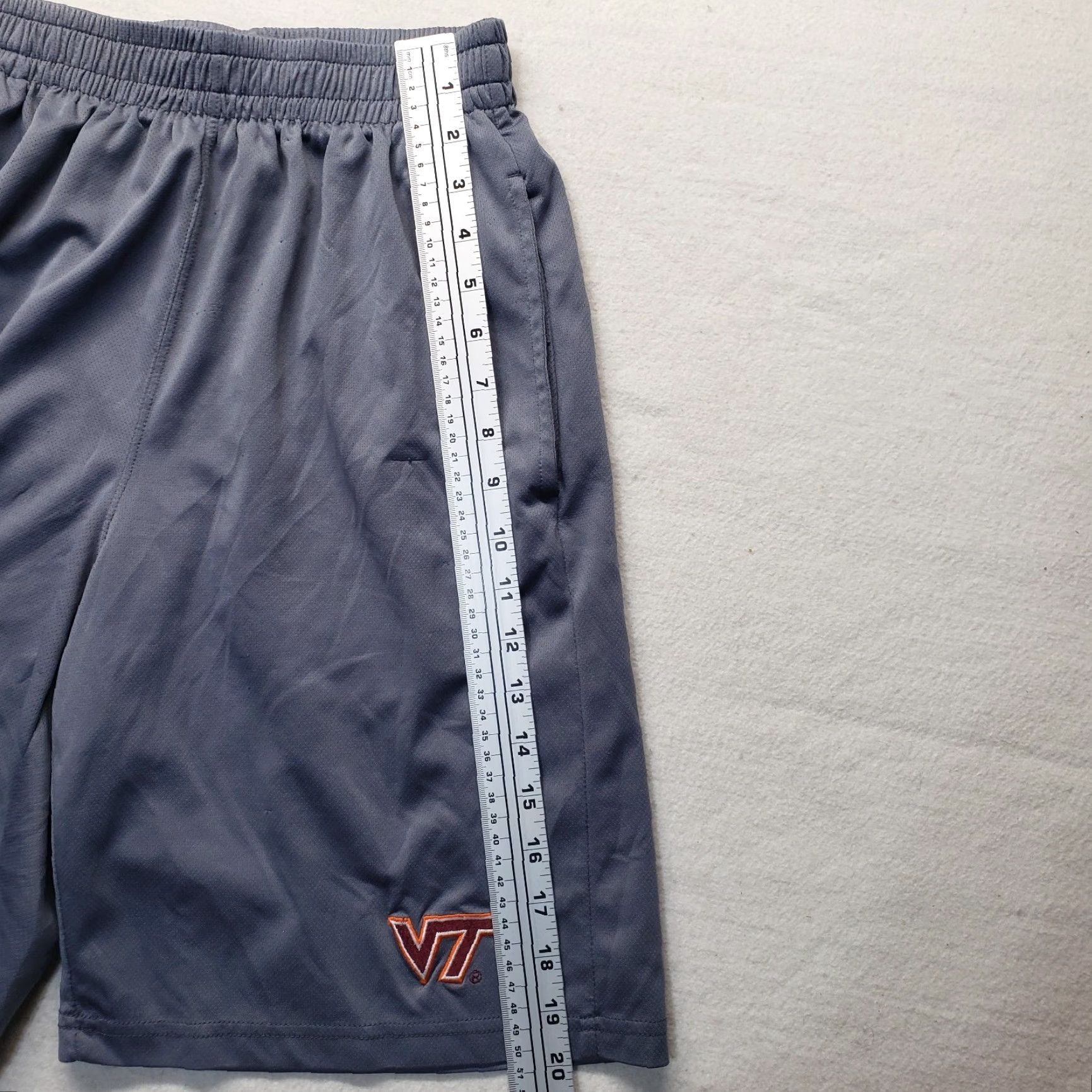 Vintage Russell Shorts VT Hokies Gray Polyester Basketball Soccer S Small Mens Size US 29 - 5 Thumbnail