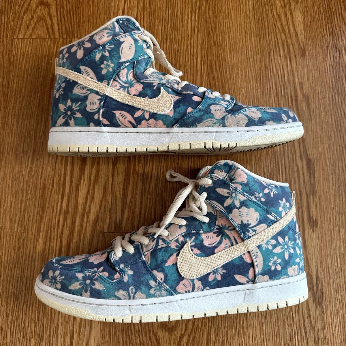 Nike Nike dunk hi “Maui wowie” Size US 14 / EU 47 - 5 Thumbnail