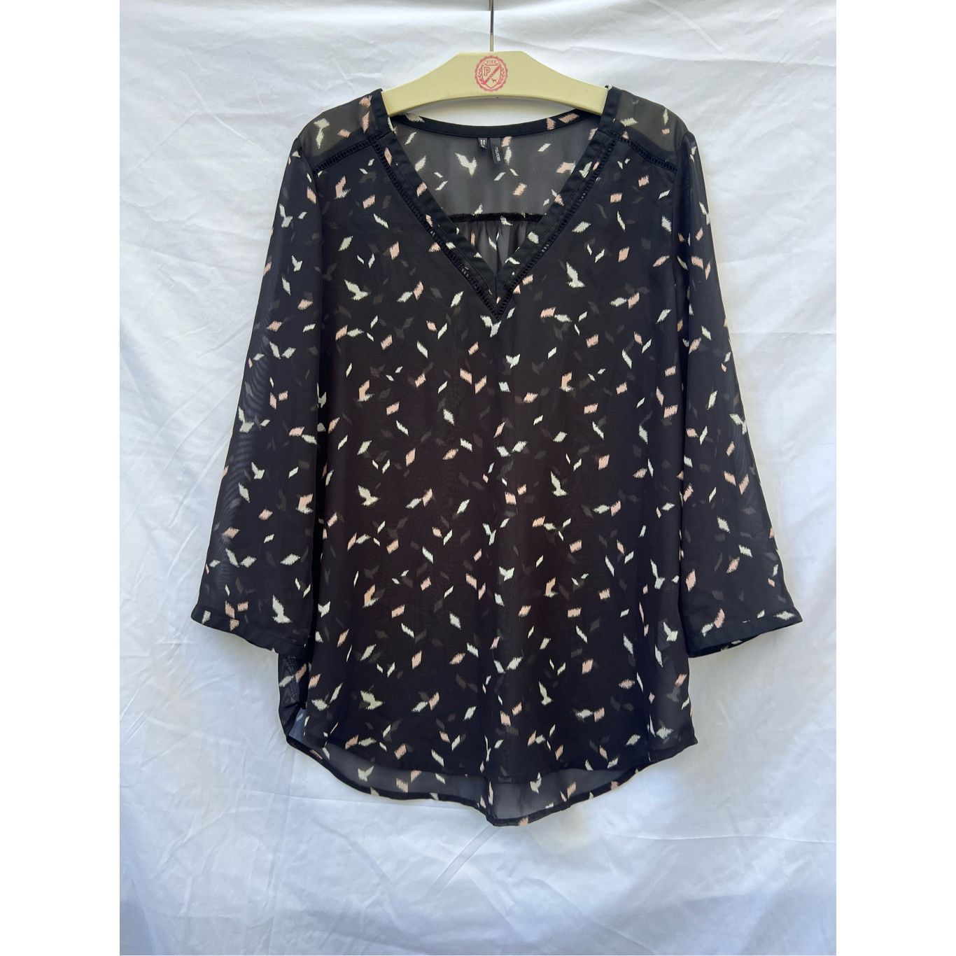 Other Maurices Black Light Weight 3/4 Length Sleeve Top Woman’s Si Size M / US 6-8 / IT 42-44 - 1 Thumbnail