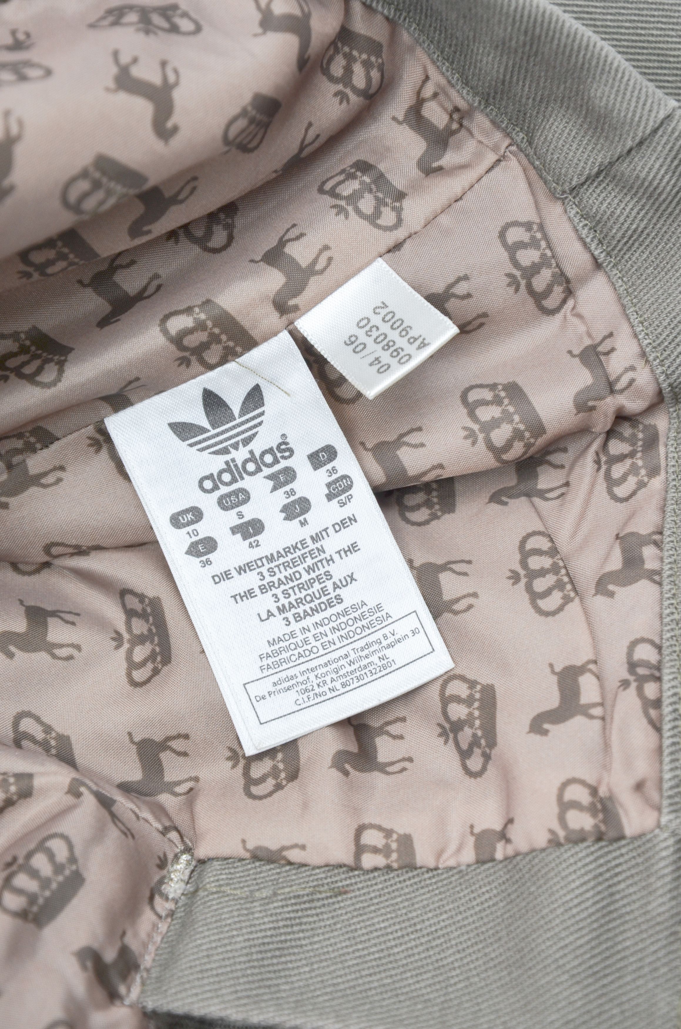 Adidas Adidas Vintage Respect Me Crown Khaki Coat Missy Elliott S Size S / US 4 / IT 40 - 14 Thumbnail