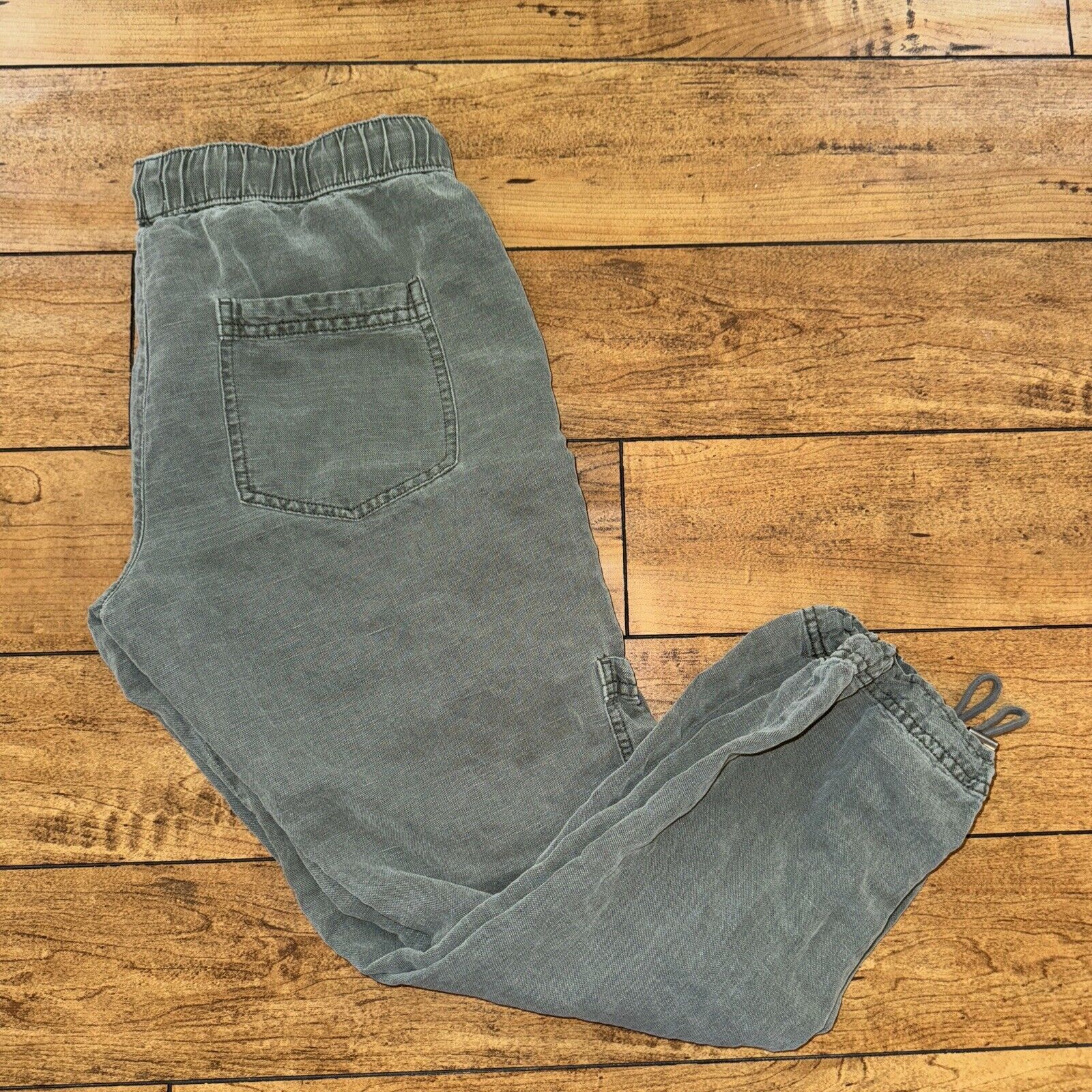 Nicole Miller Nicole Miller Cargo Jogger Pants Olive Green Small 28x28 Size 28" / US 6 / IT 42 - 1 Thumbnail